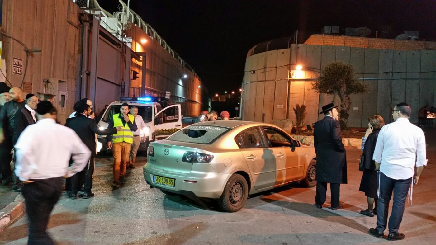 אירוע השלכת מטען במתחם. ארכיון