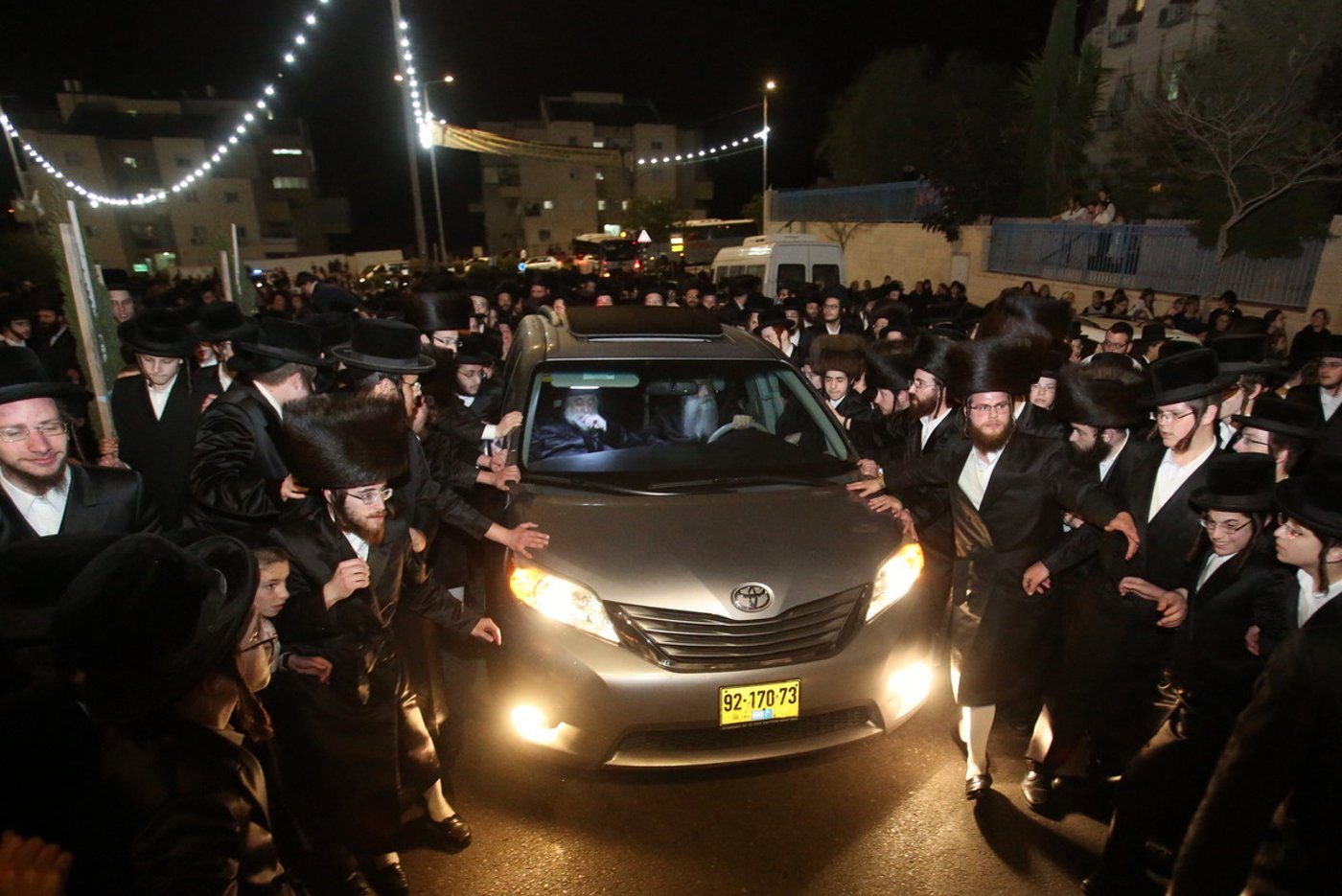 צפו: ה'מלוה מלכה' של האדמו"ר מויז'ניץ בביתר