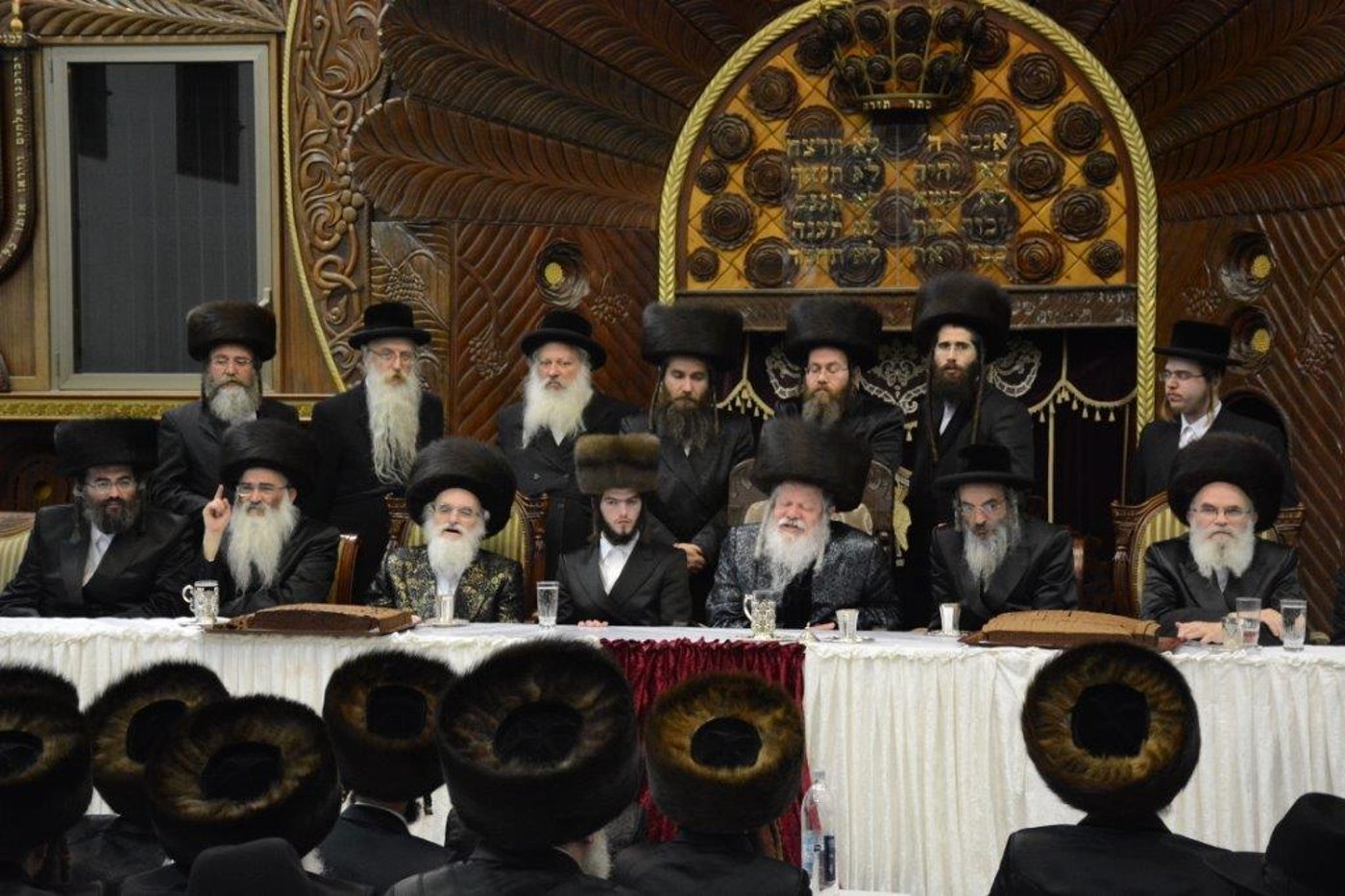 שמחת התנאים בחצרות פרמישלאן - ויז'ניץ