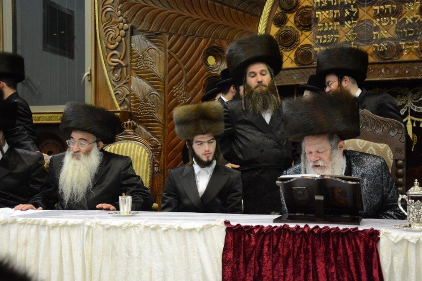 שמחת התנאים בחצרות פרמישלאן - ויז'ניץ