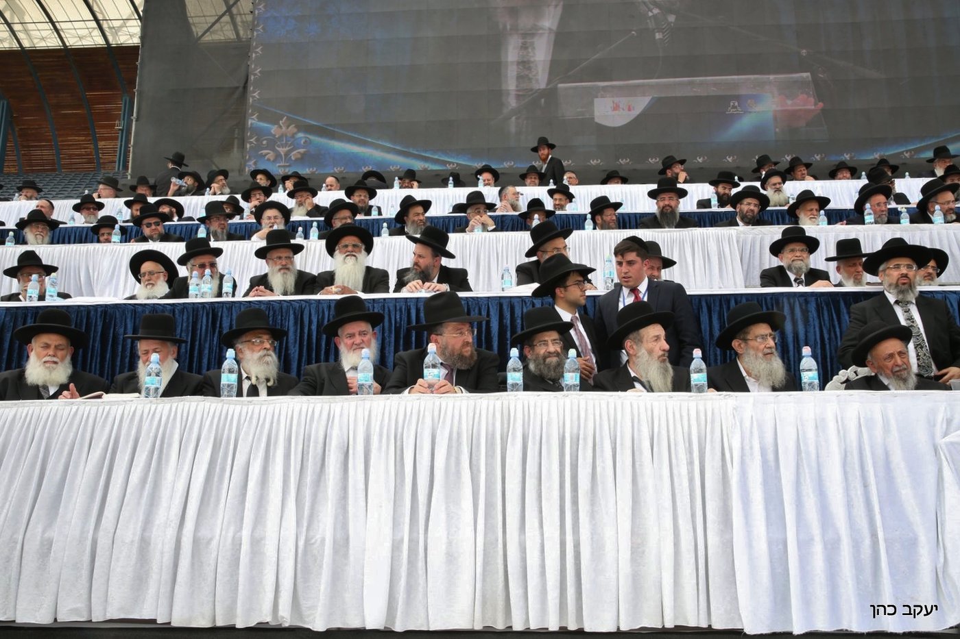 כעשרים אלף איש ב'הקבלת פני רבו' של 'אל המעיין' • צפו