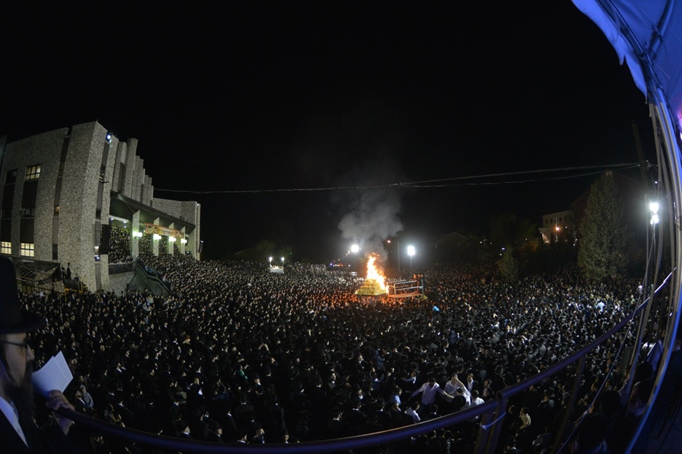 "בגלל הלימודים"; האדמו"ר ידליק את המדורה ביום ראשון