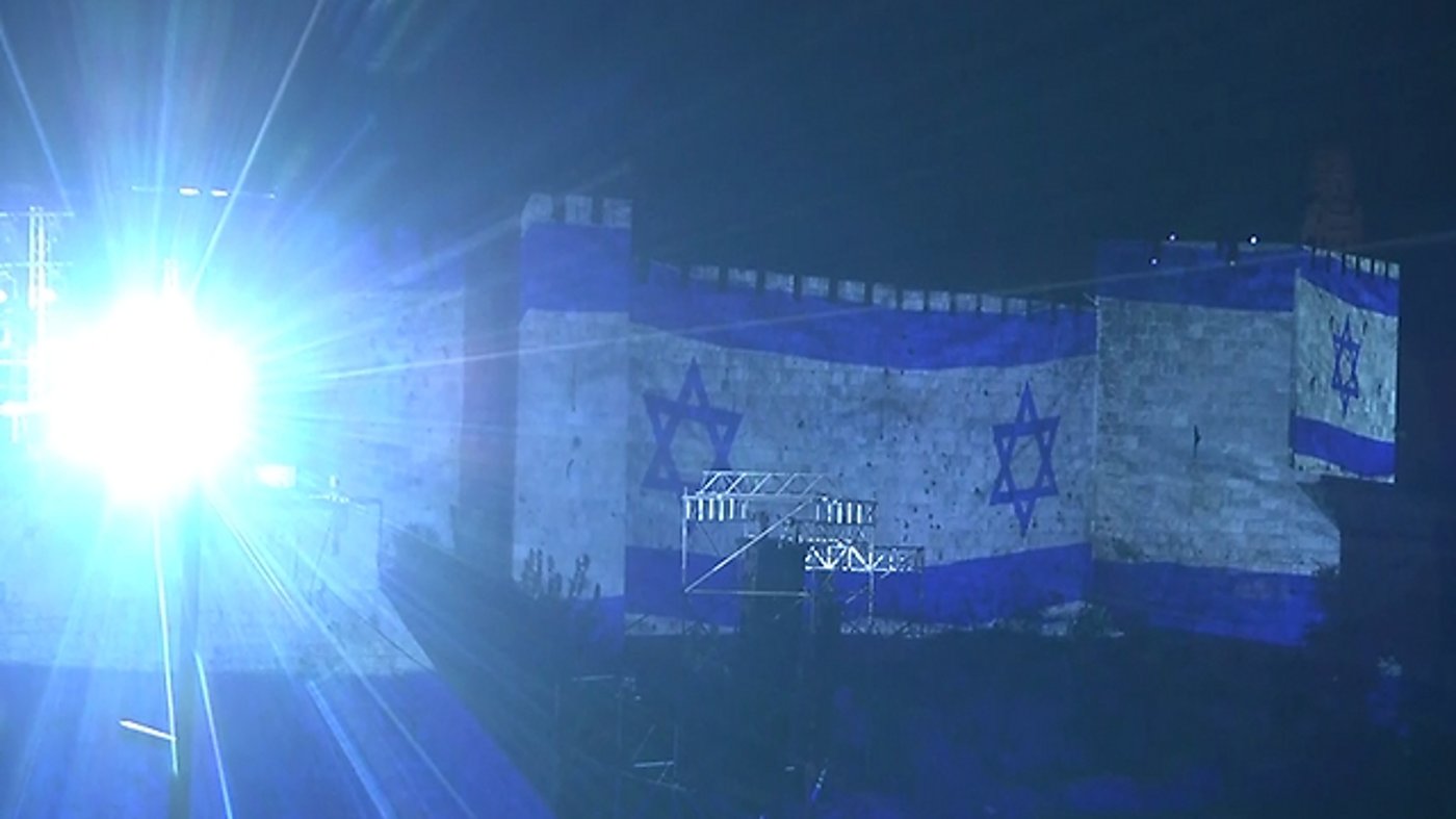 מופע אור קולי ורחפנים מסין • צפו בתיעוד