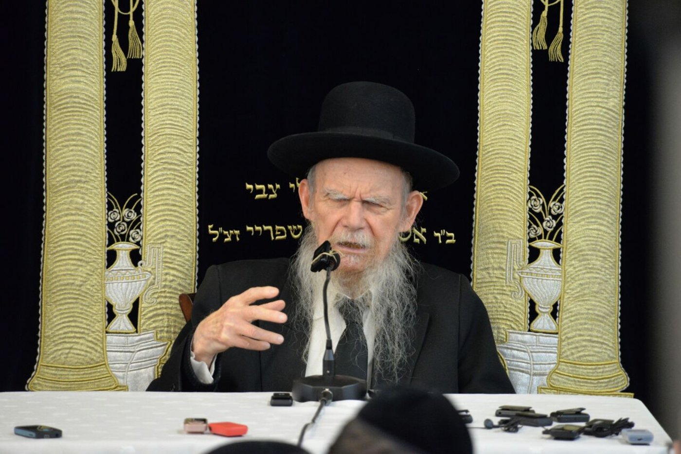הגרי"ג אדלשטיין מסר שיחת חיזוק ב'קרית מלך'