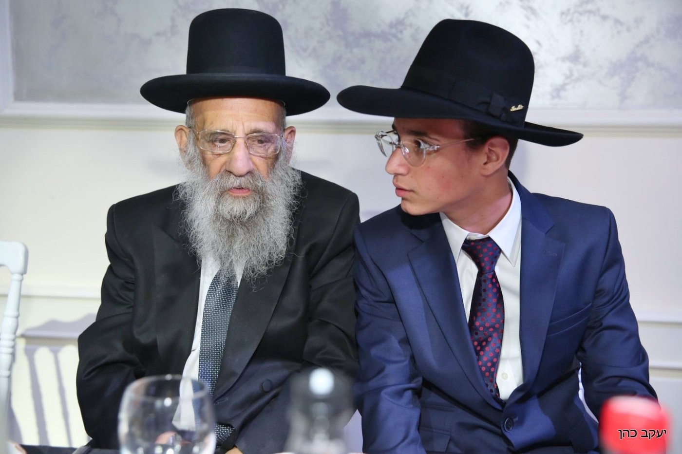 מקורבו של הראשל"צ בירמץ את בנו, כולם התייצבו