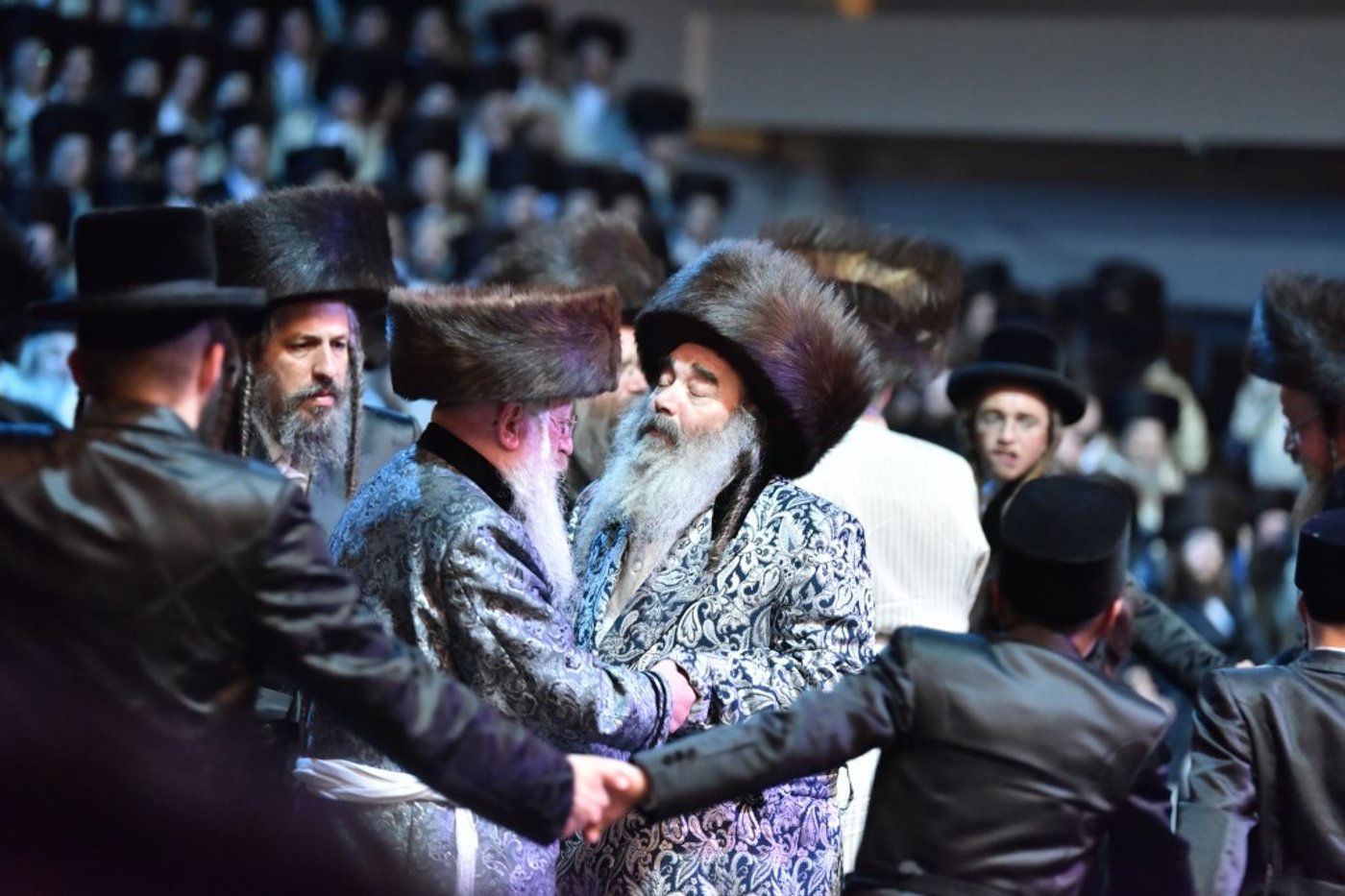 שמחת החתונה בחצרות תולדות אהרן - נדבורנא חיפה - זידיטשוב ארה"ב