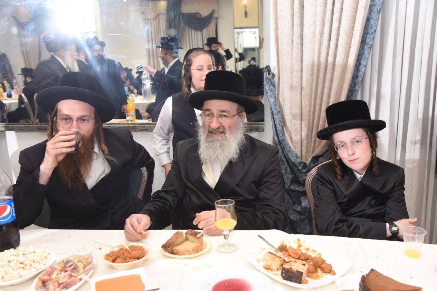 העסקן של חסידות צאנז יוסי יעקובוביץ בירמץ בן. צפו בגלריה