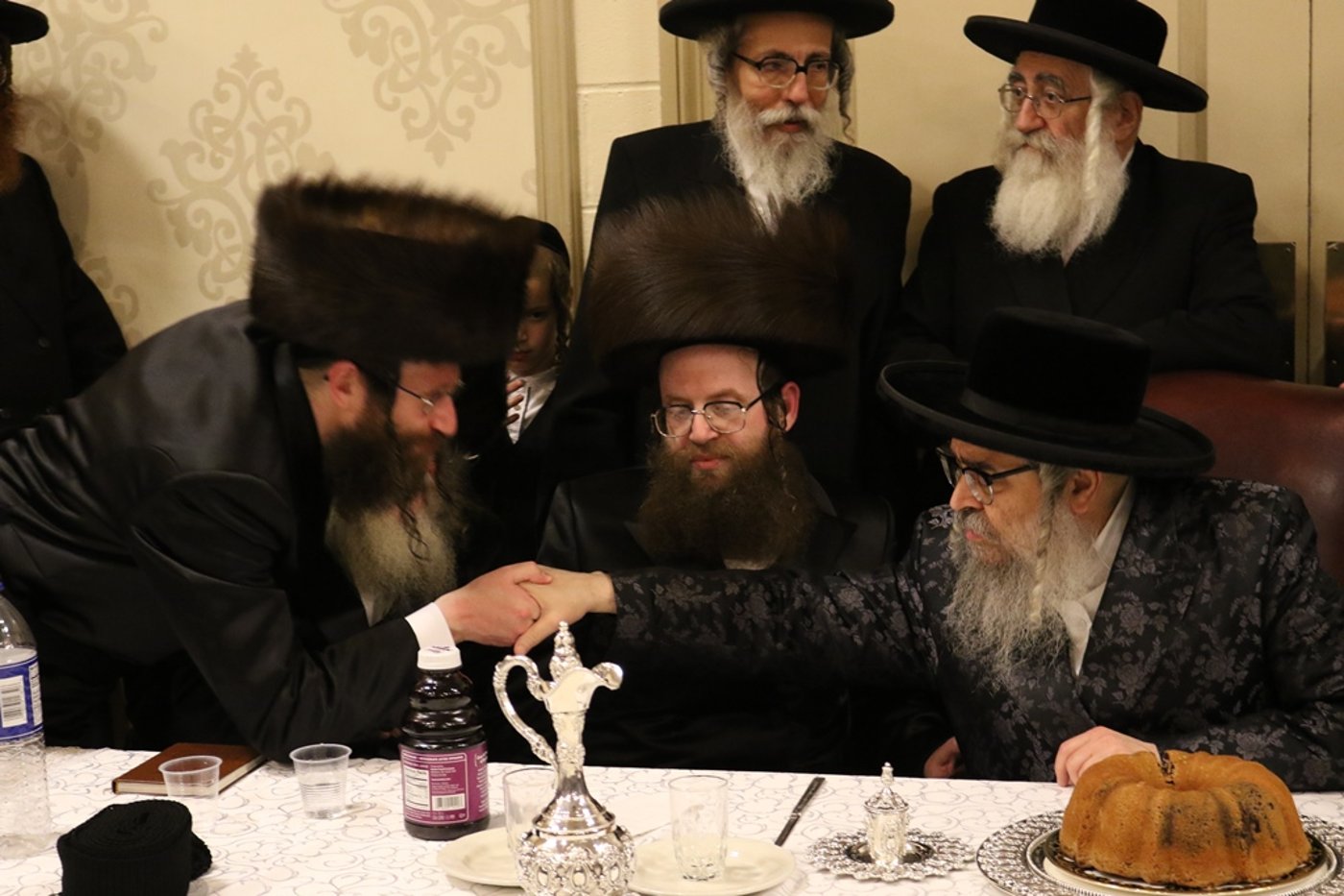 המשב"ק של האדמו"ר מסאטמר חיתן את בנו. צפו
