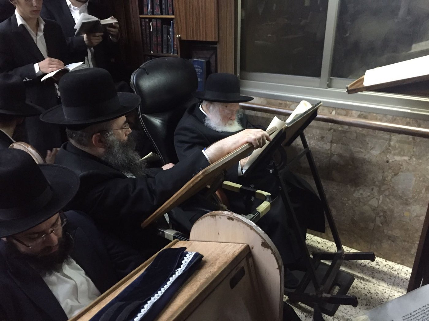 צפו: הקינות של שר התורה מרן הגר"ח קנייבסקי