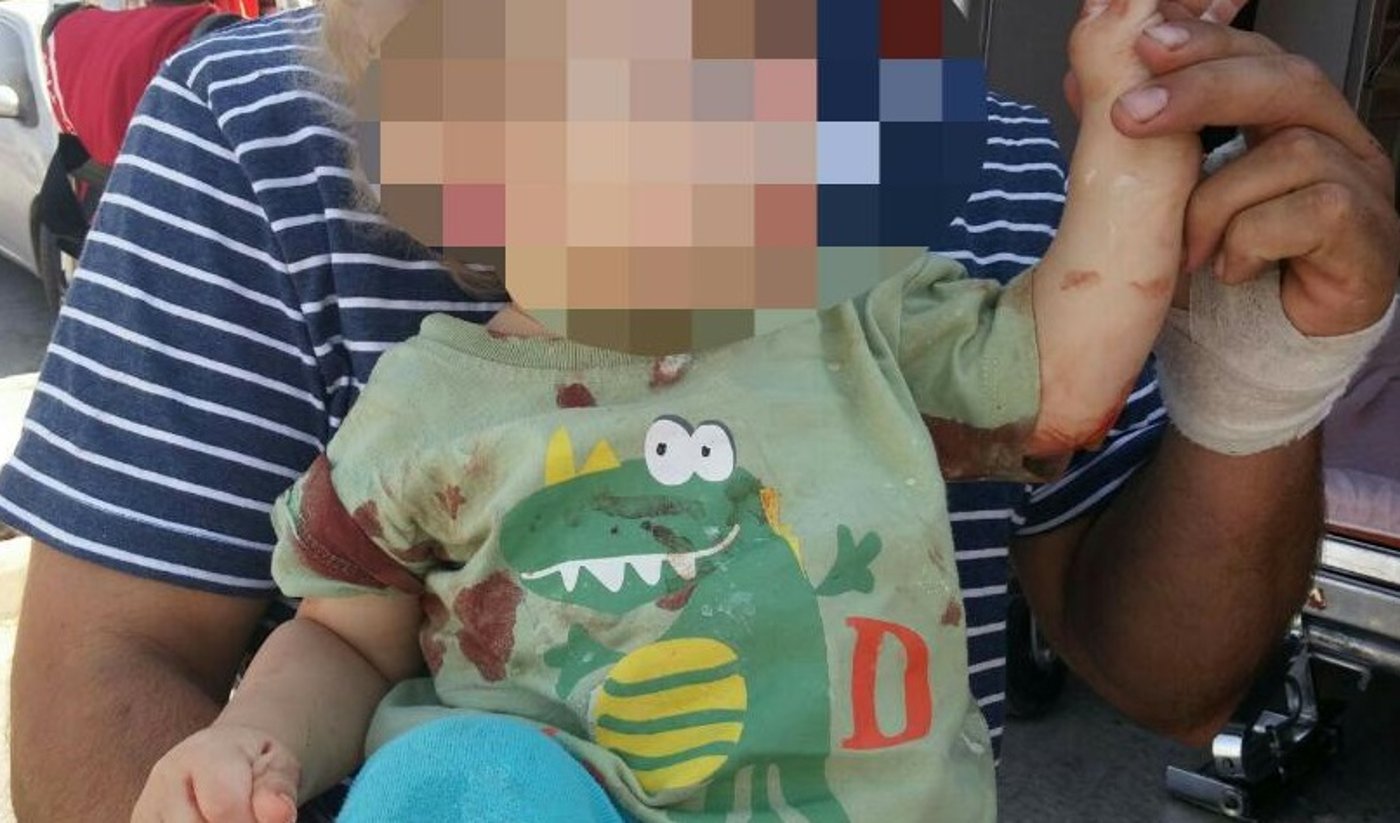 תינוק בן שנה נפצע מאבנים שיידו פלסטינים