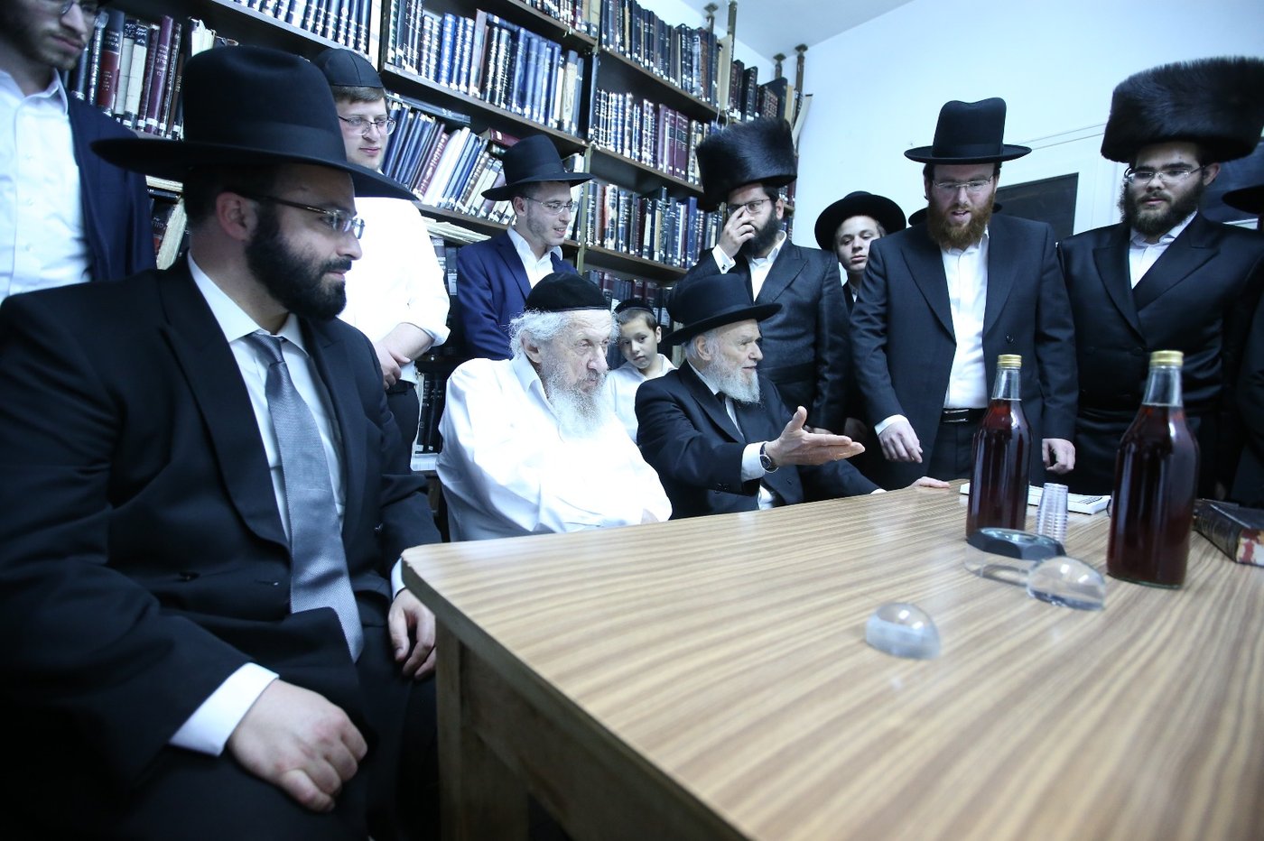 "שיעור כללי" בסניף החדש של "מגדל עוז" בבני ברק