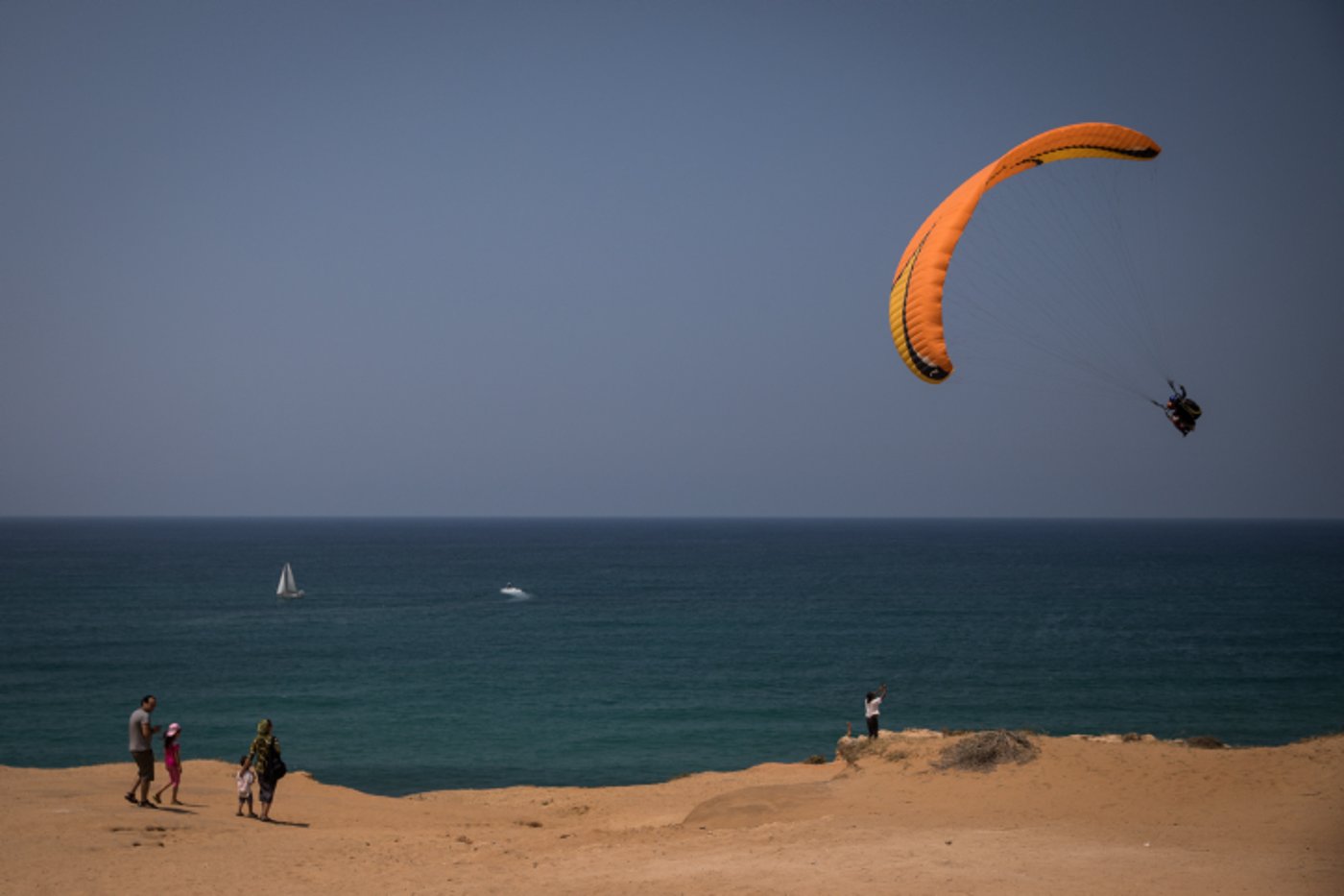 חוף געש, גלשנים ואפלוניה: סיור מהאוויר