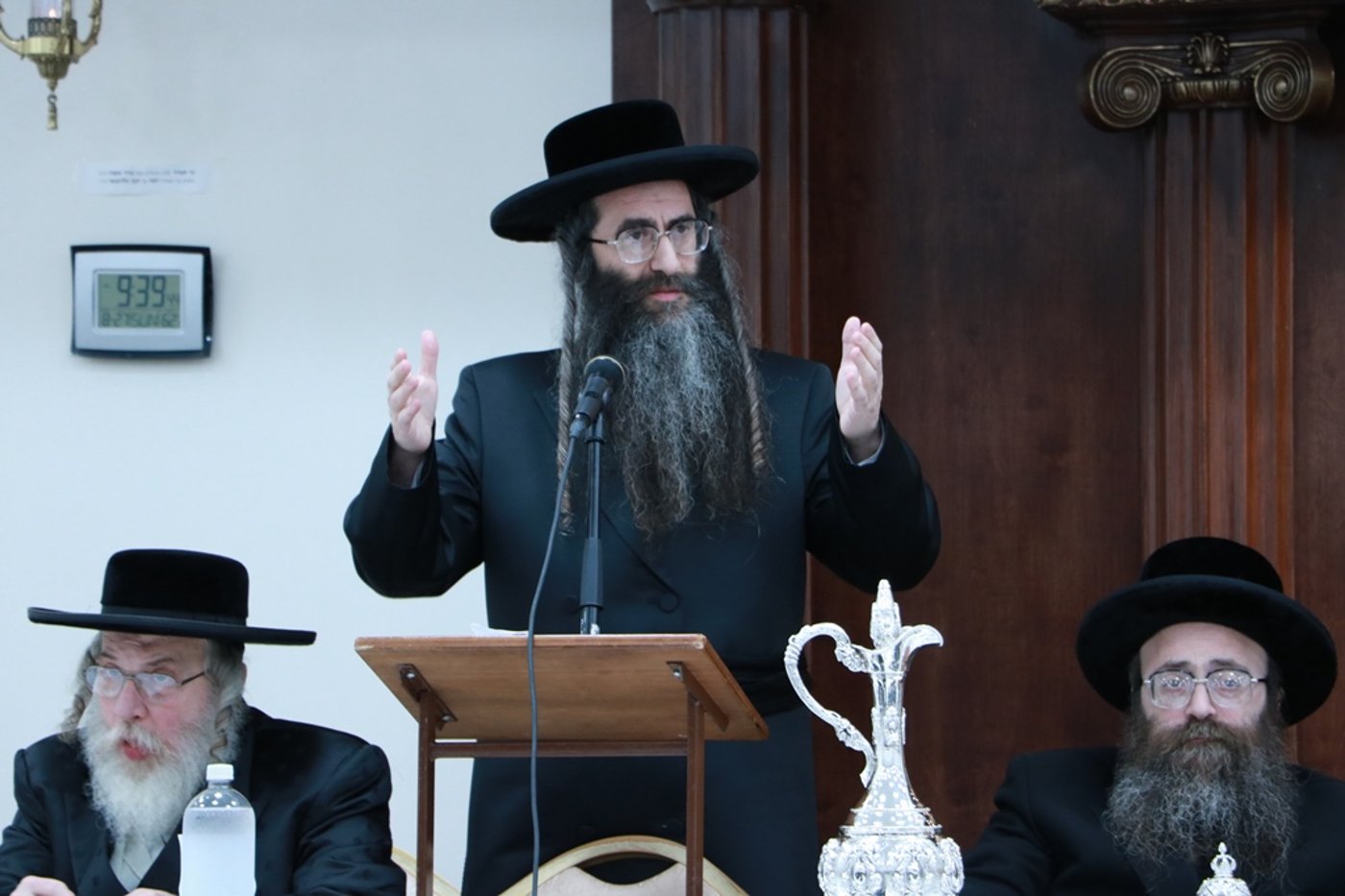 מעמדי סיום מסכת פסחים בסאטמר • תיעוד