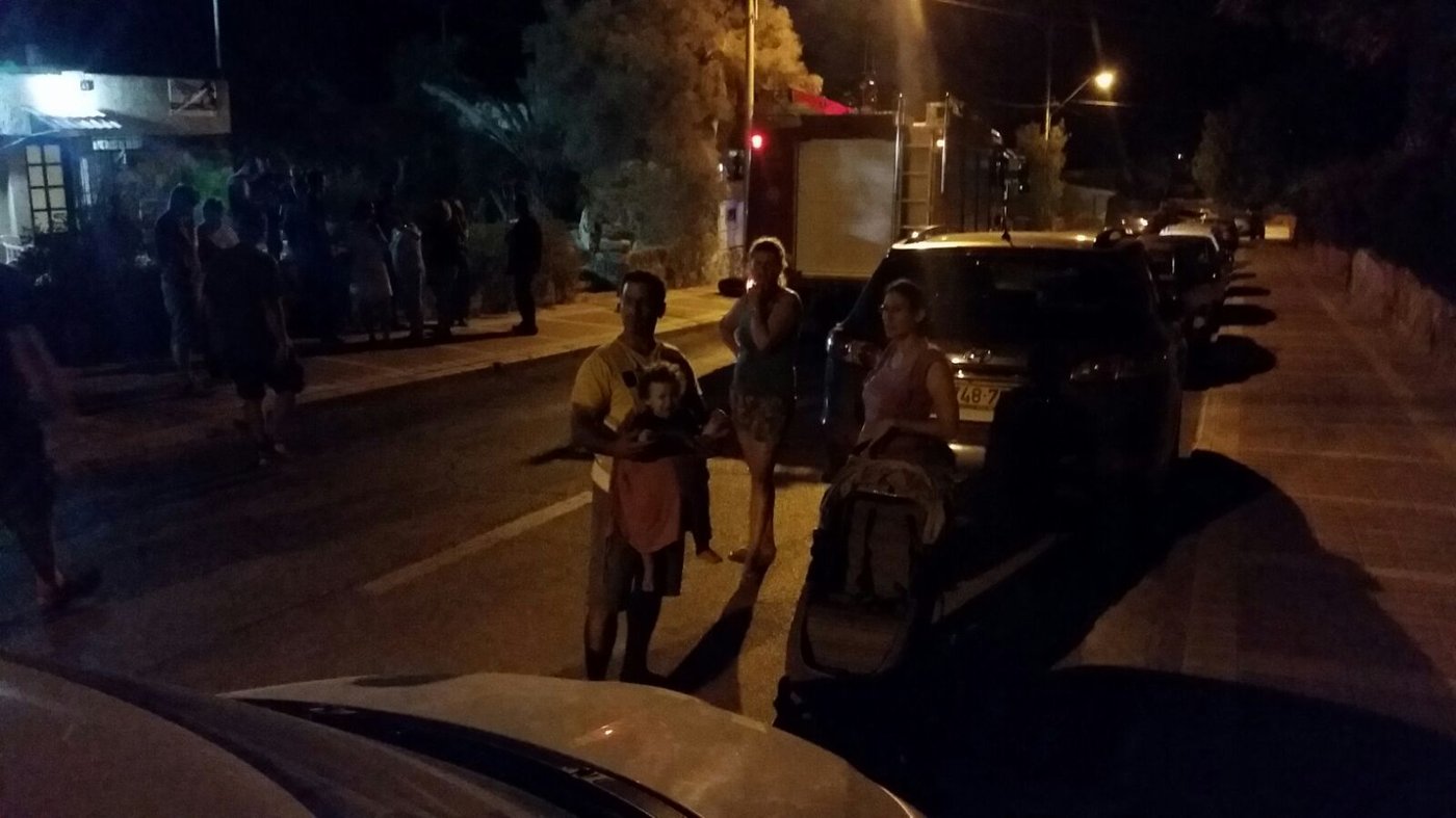 אש בערד: האדמו"ר הוצג בביזיון - חסידי גור מחו • צפו