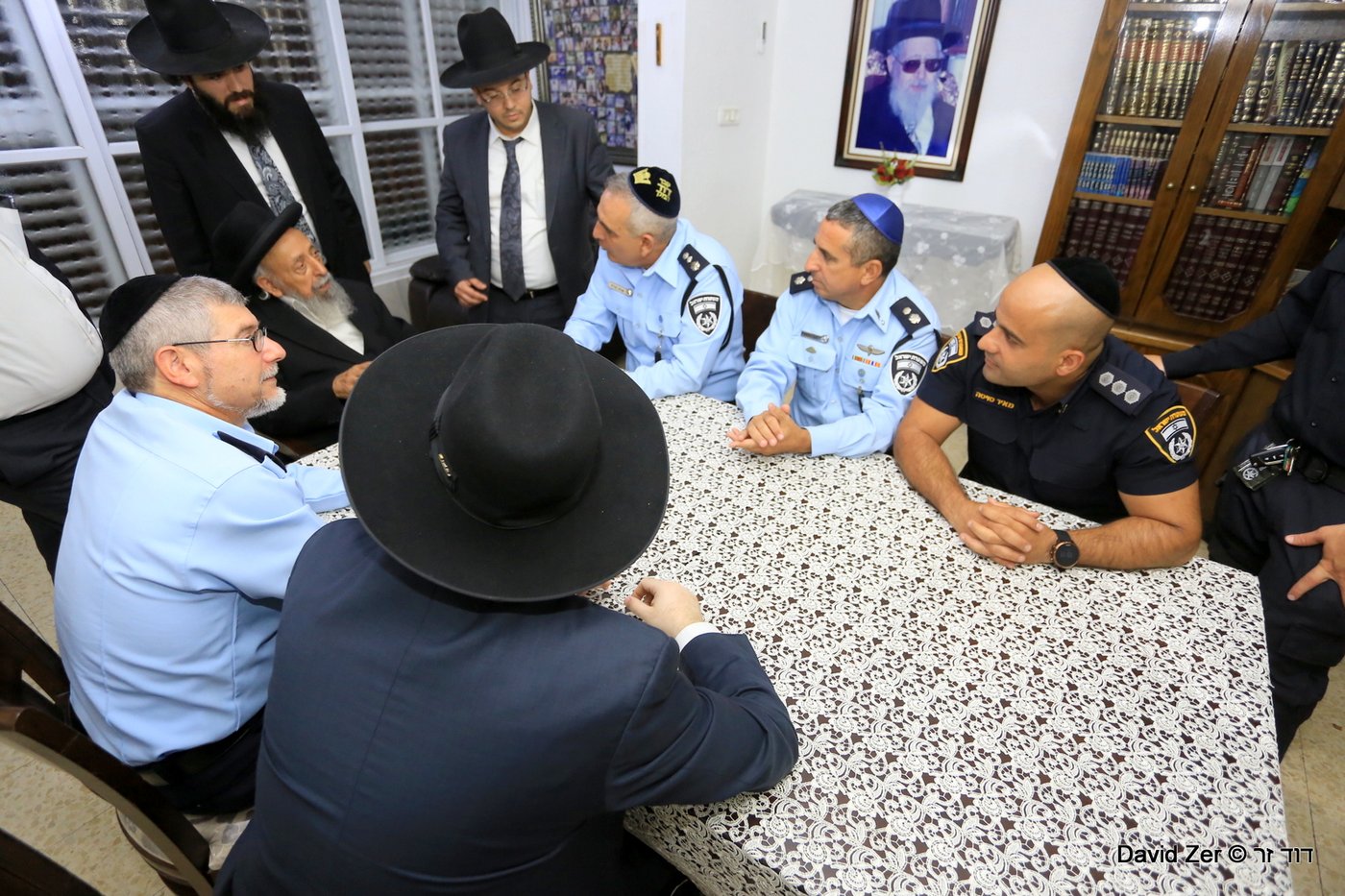 מפקדי המשטרה התברכו בבני ברק • תיעוד