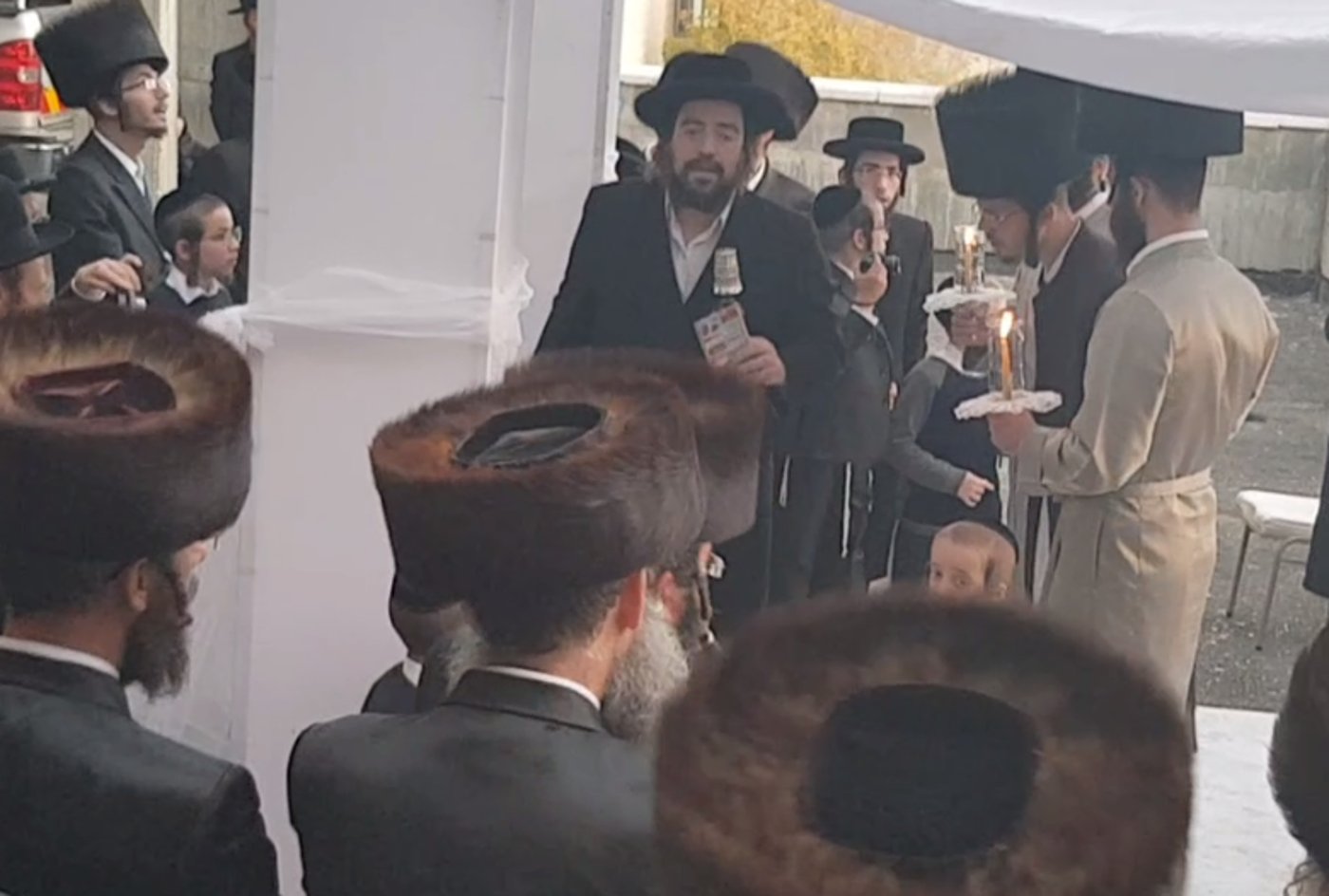 כחודשיים לאחר טביעת הרב בלוי: היתומה התחתנה • צפו