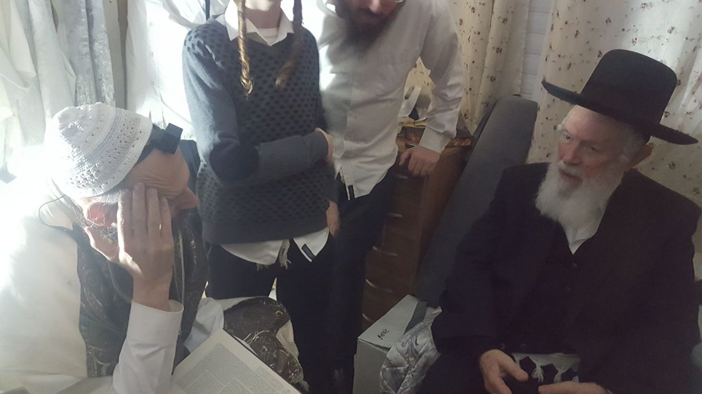 כשהגאון רבי יצחק זילברשטיין התפעל מהאברכים • צפו