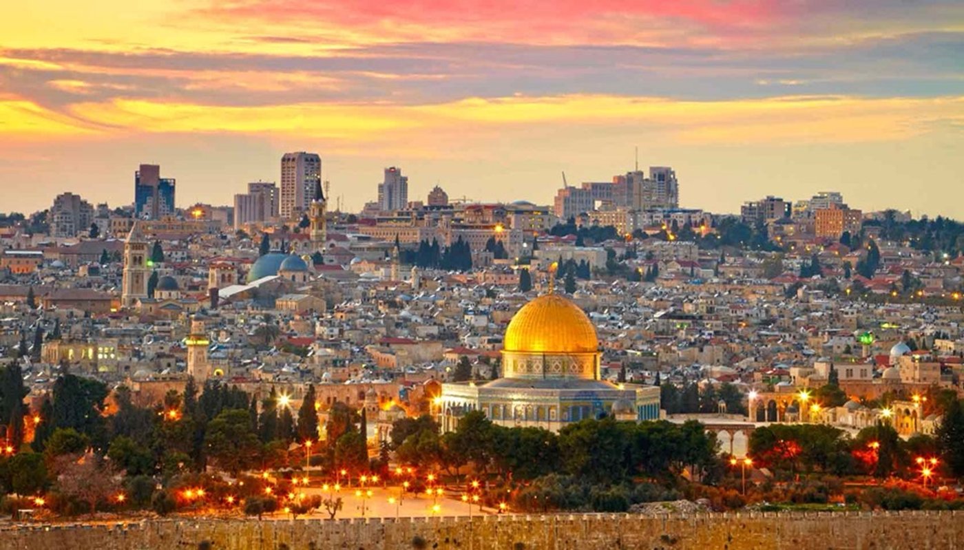 מסגד אל אקצא שעל הר הבית, בשידורי 'אל מנאר' מבית חיזבאללה, הערב