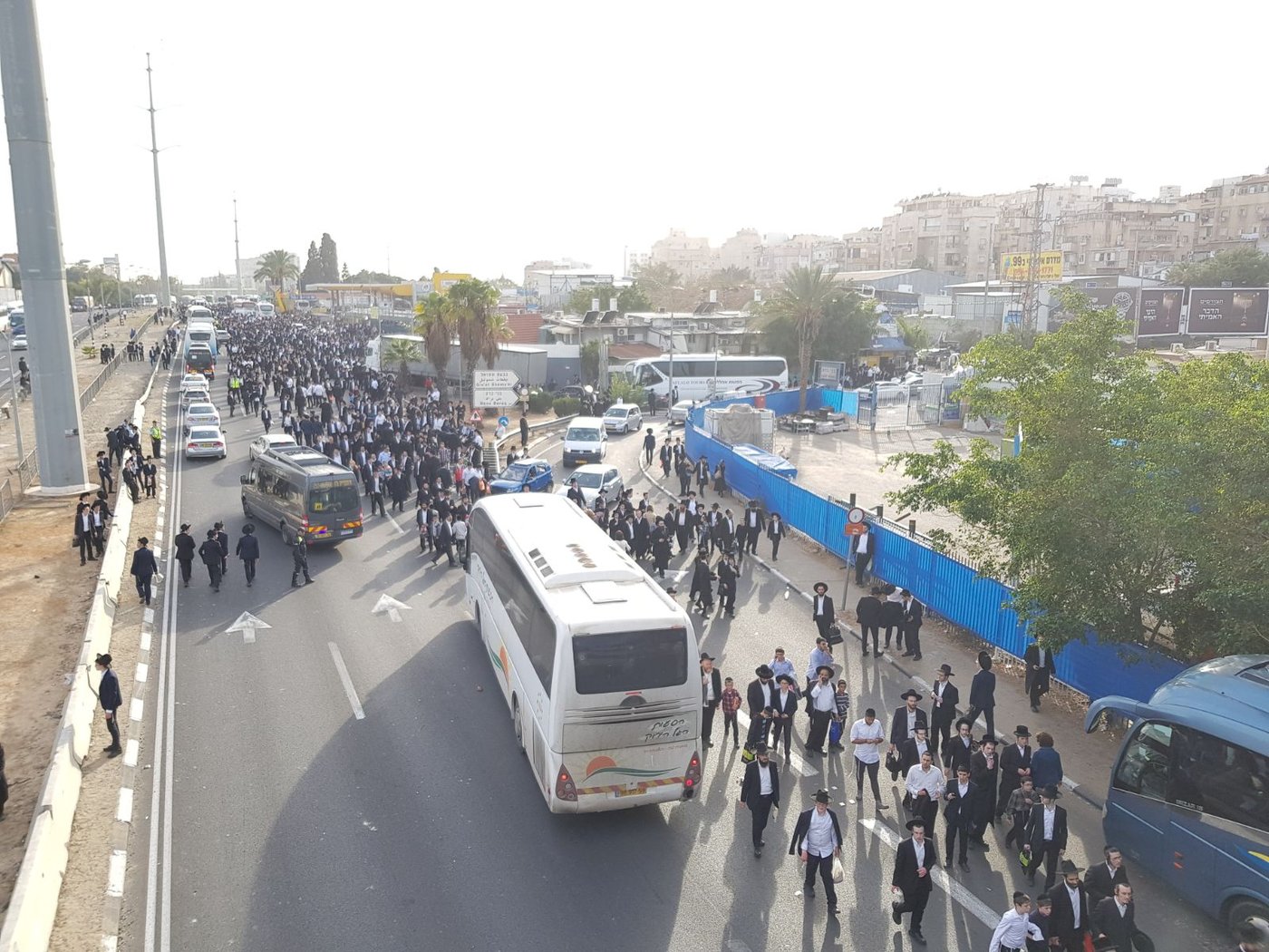 אלפים תקועים ביציאה מבני ברק; 'גשר רמת אלחנן' נסגר • תיעוד