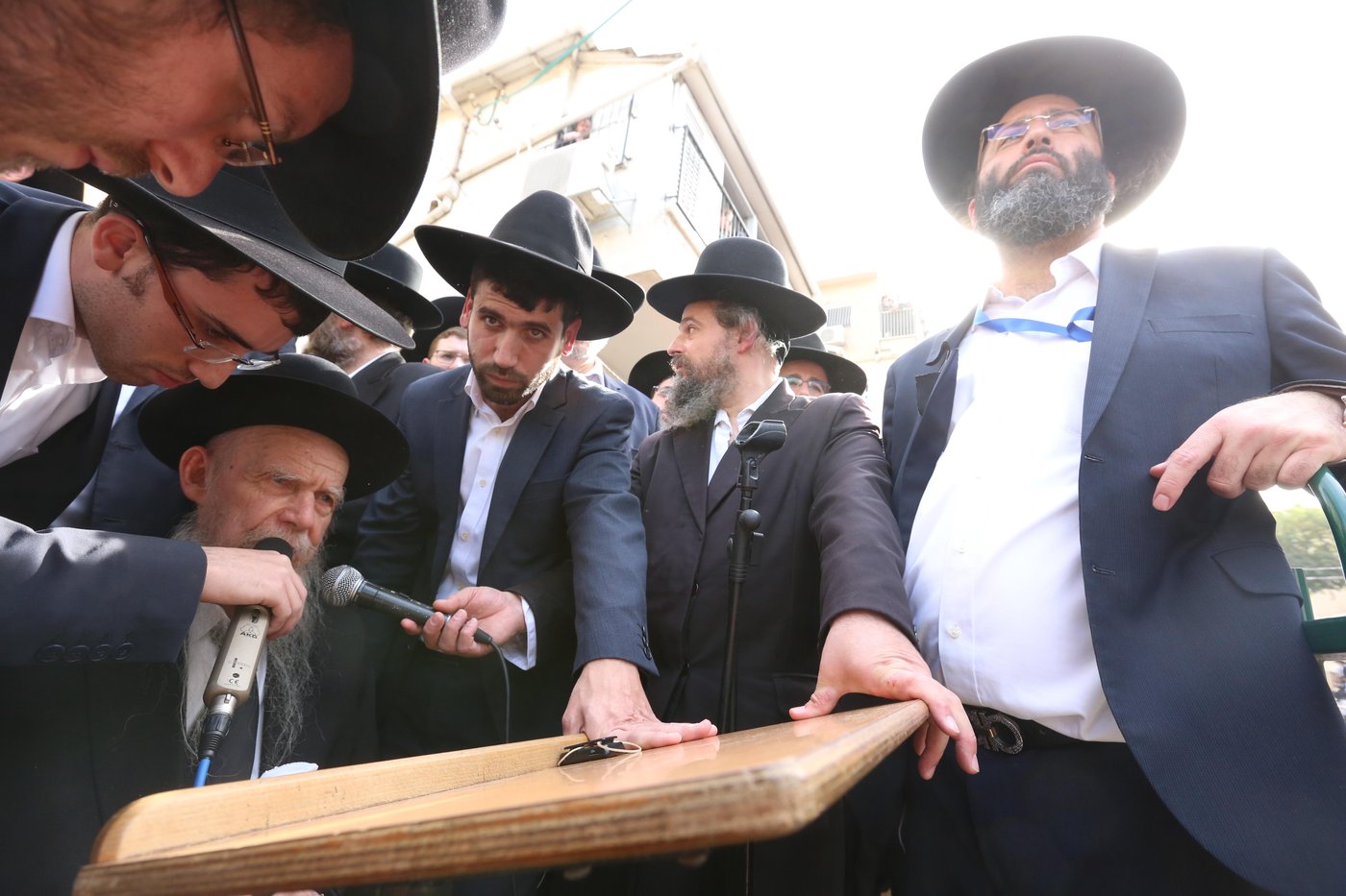 שש שעות, שישים תמונות: נפרדים ממרן הגראי"ל שטיינמן