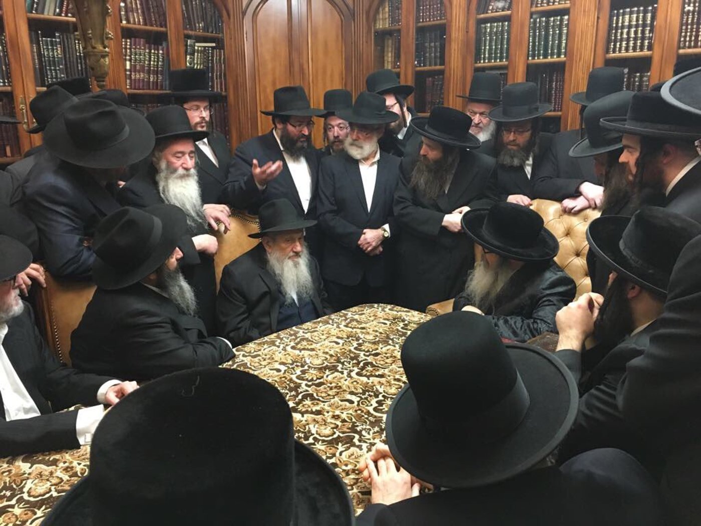 סאטמר וסלאנים: רובשקין בא להודות • צפו