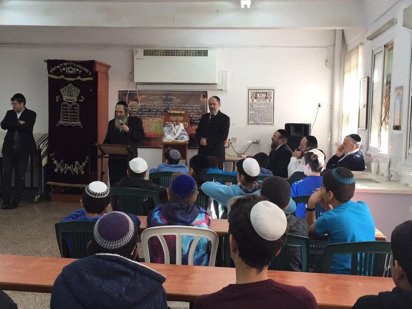 מסירותו של הגראי"ל שטיינמן זצוק"ל לתלמידים