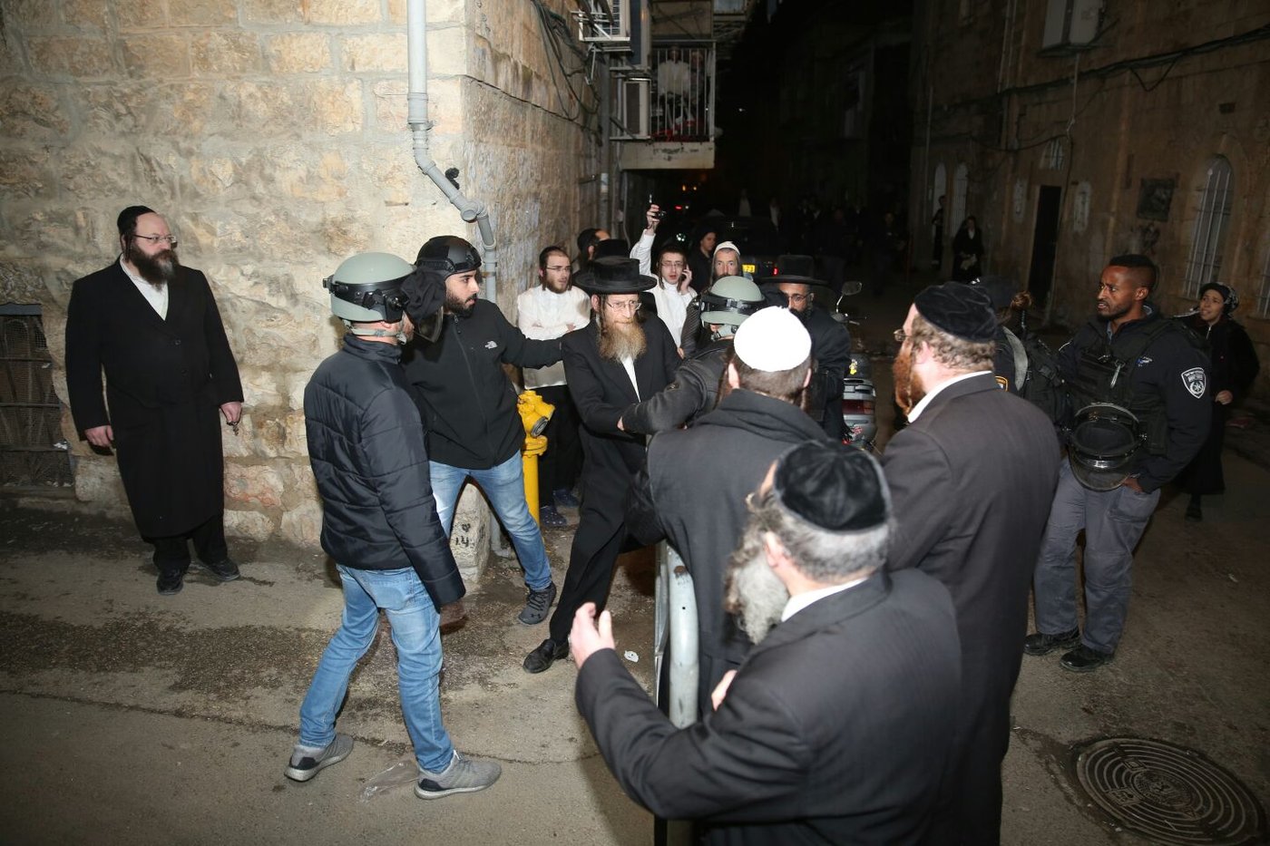 המשטרה: המעצרים בגין תקיפות ואיומים של בעלי עסקים
