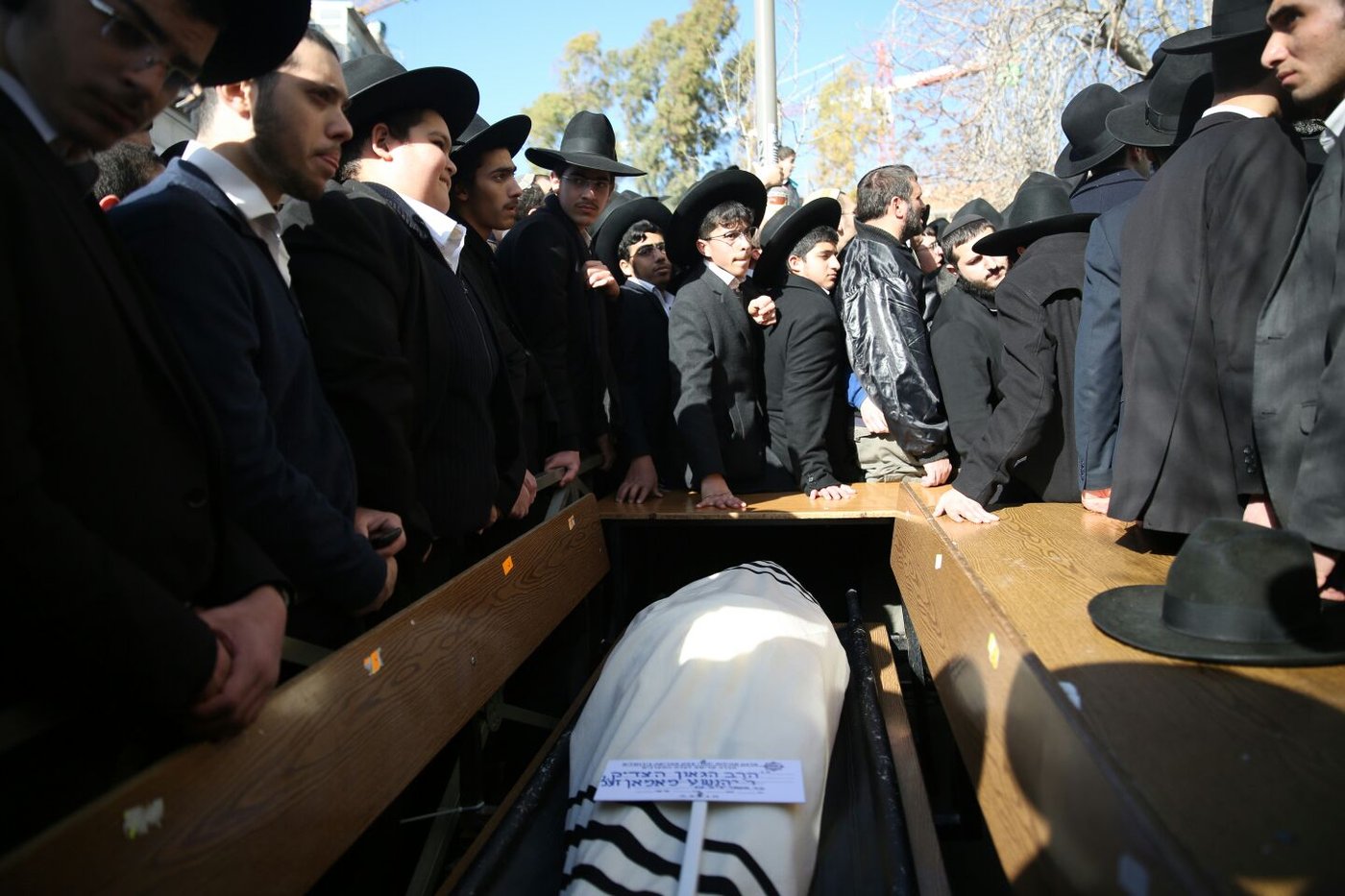 תיעוד מסכם: הלווית זקן רבני ישראל  הגאון רבי יהושע מאמאן זצוק"ל