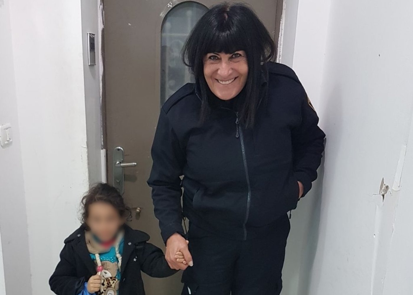 ילדה מעזה ננטשה בידי אביה והושבה לאמה על-ידי השוטרים