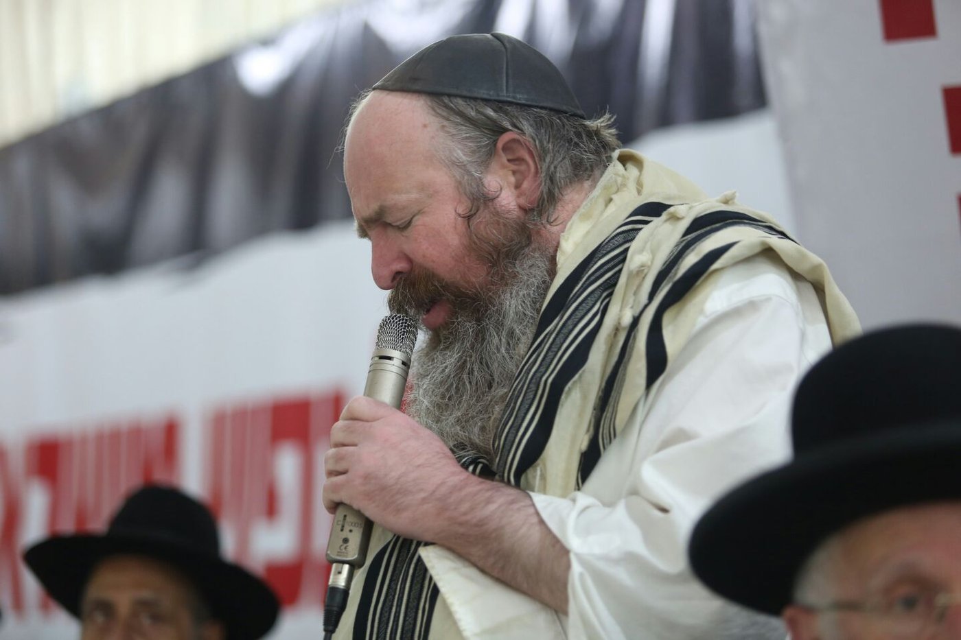 ראשי הישיבות הספרדים הזהירו מגיוס בנות