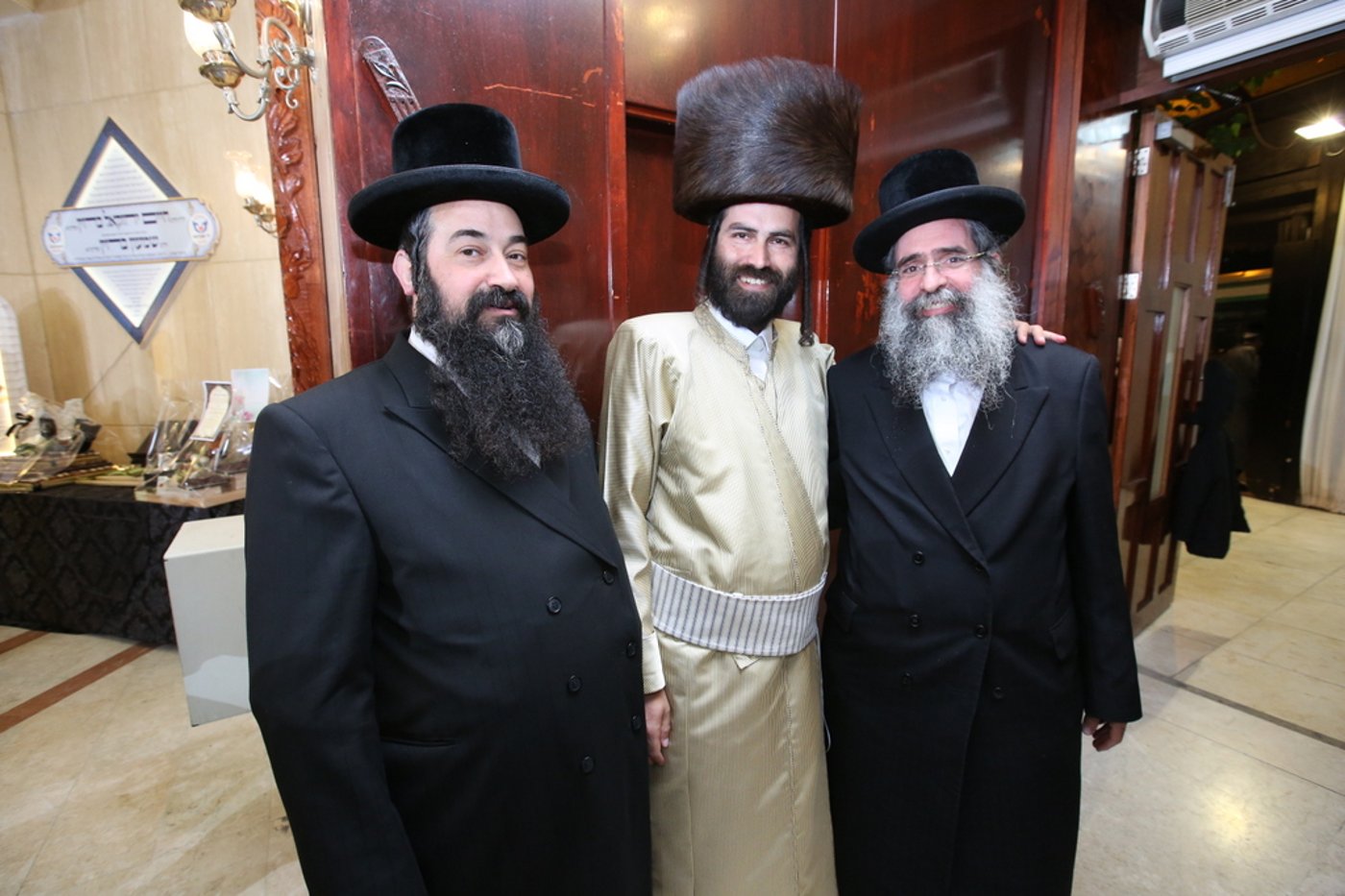 צמרת הרפואה חגגה: בר מצווה לבן העסקן הרפואי