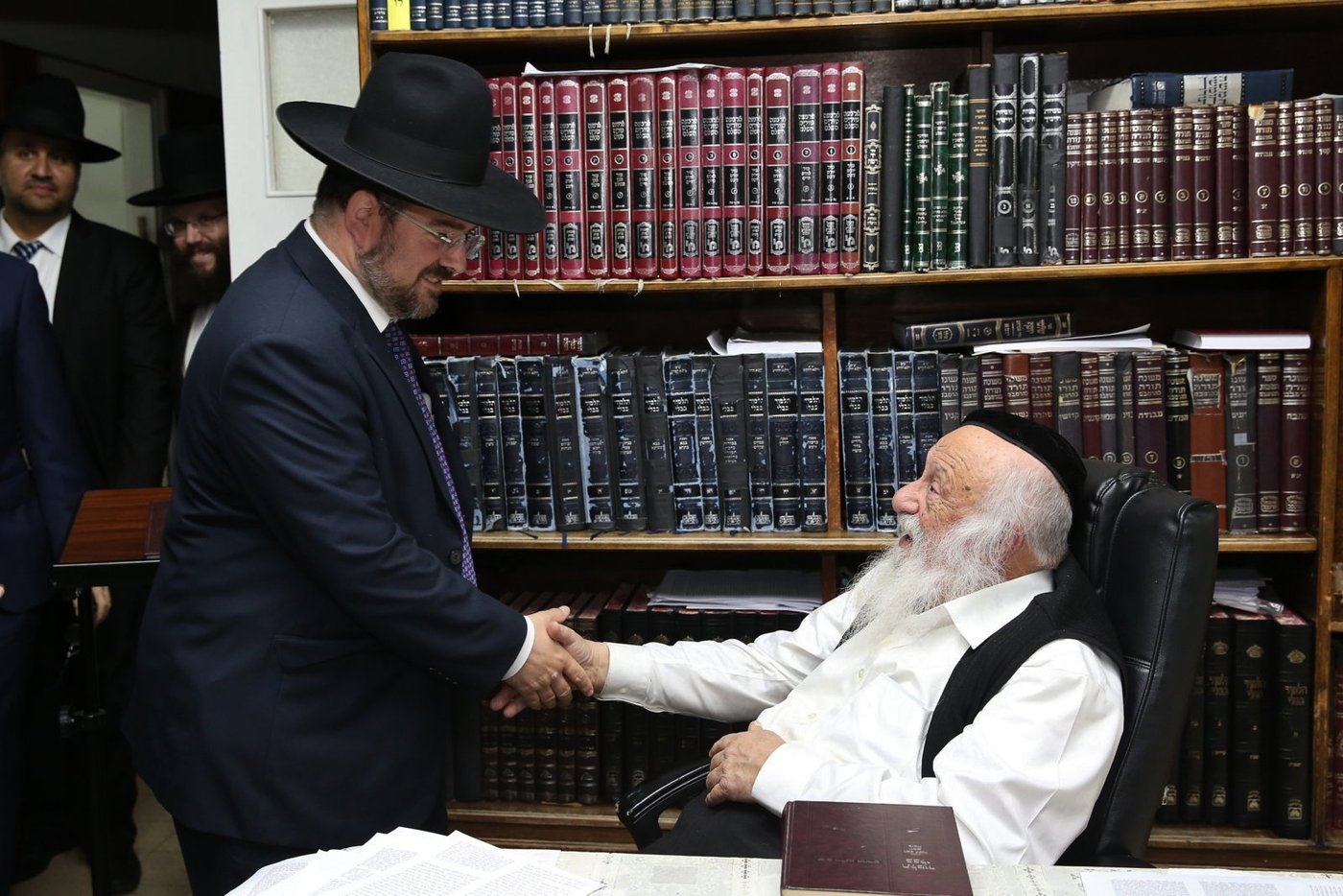הנהלת מלון 'הילטון' תל אביב עלו לקבל את ברכתם של גדולי ישראל