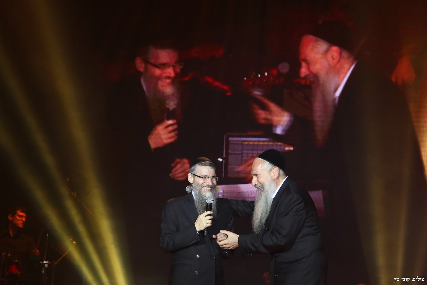 ההופעה ההיסטורית בחולון - עכשיו הגלריה • צפו