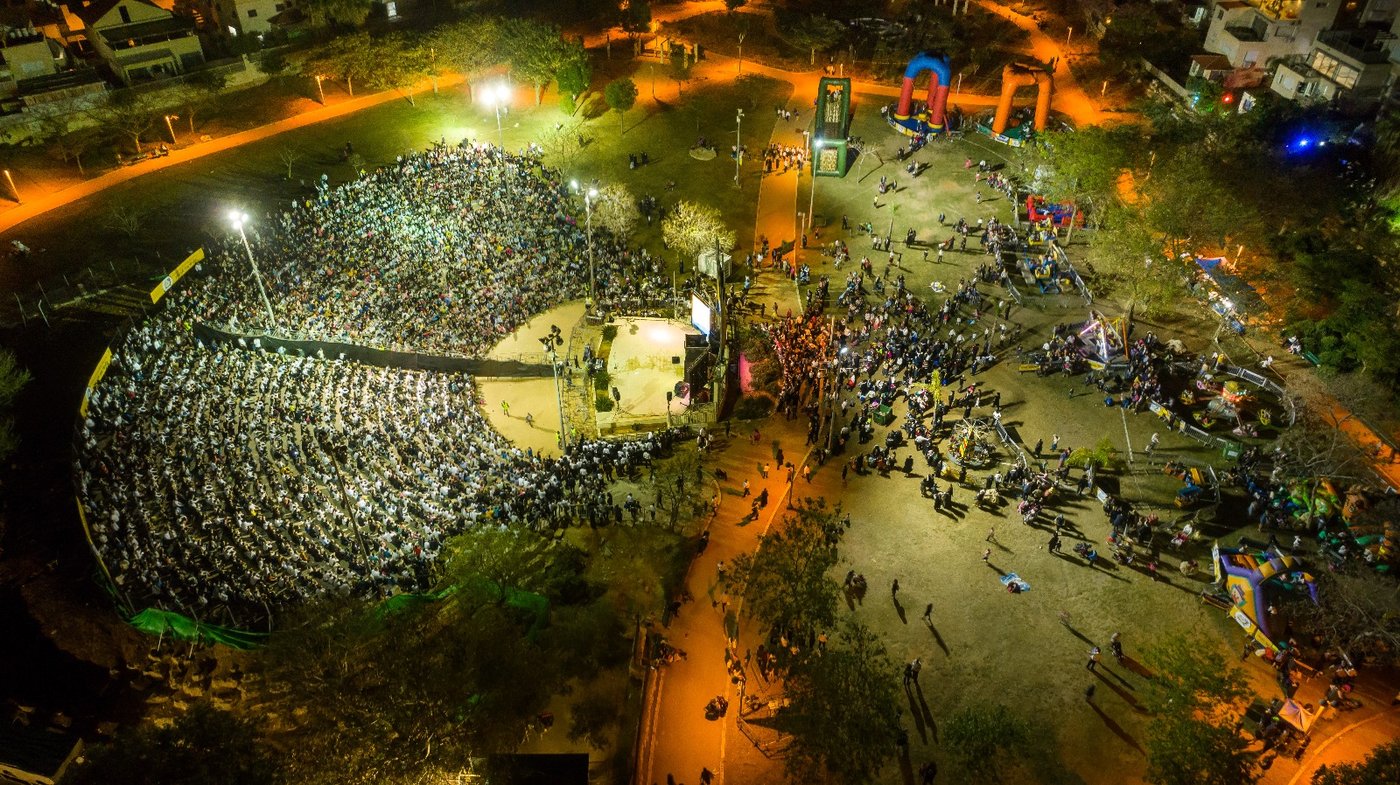 מהאוויר: כך חוגגים פסח בעיר אלעד • צפו