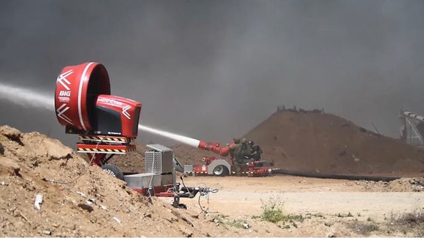 מסך עשן: 9 הרוגים ו-150 פצועים בעימותים על גדר הגבול