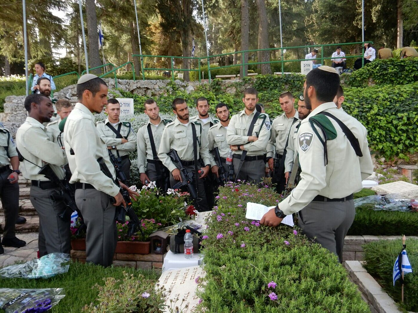 צפו: טקס הזיכרון לזכרם של 1,485 השוטרים