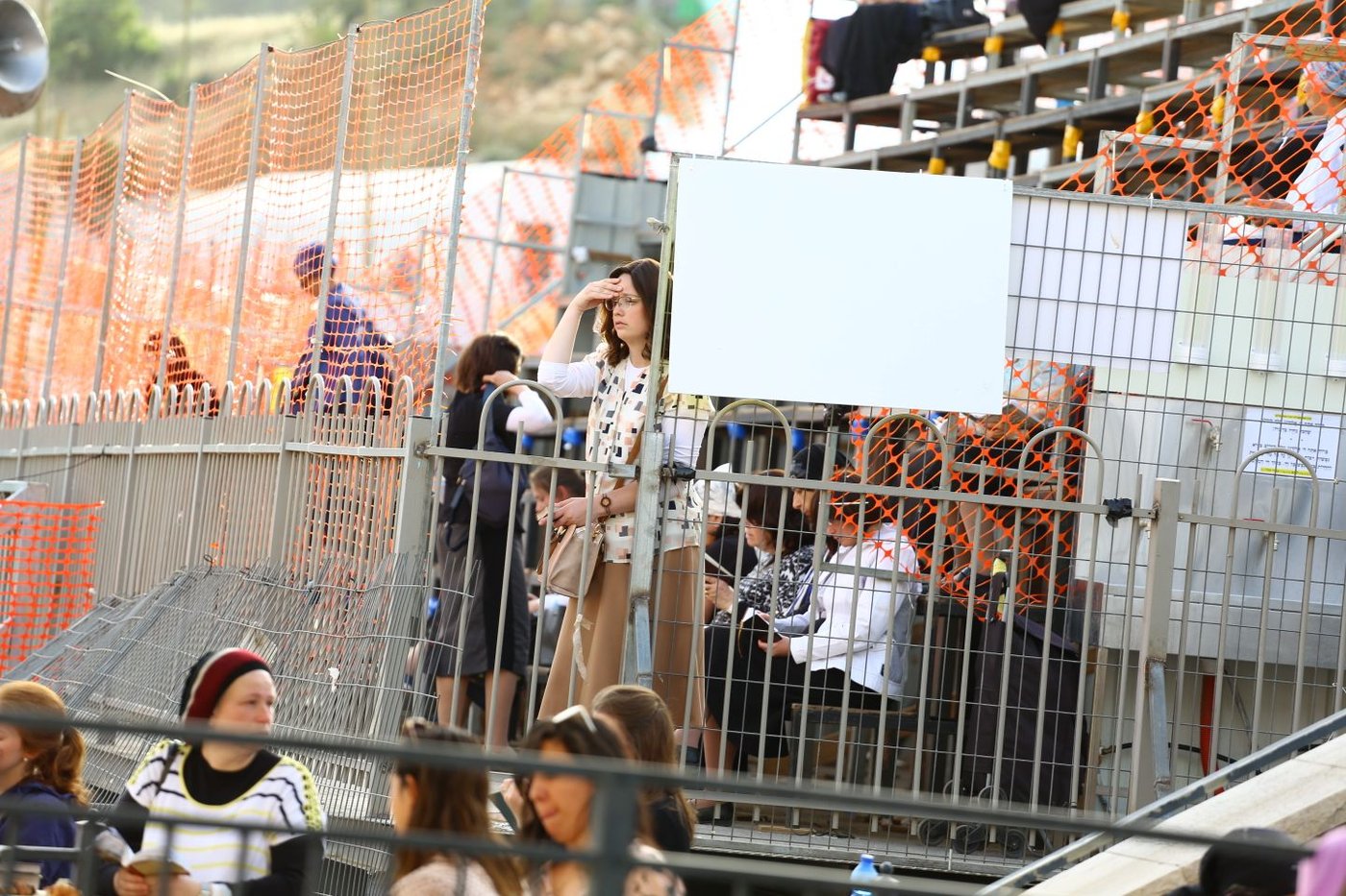 גלריה ראשונה: המוני מתפללים כבר בציון הרשב"י במירון