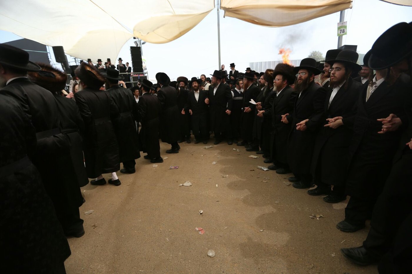 מעמד ההדלקה של סאטמר במירון • גלריה
