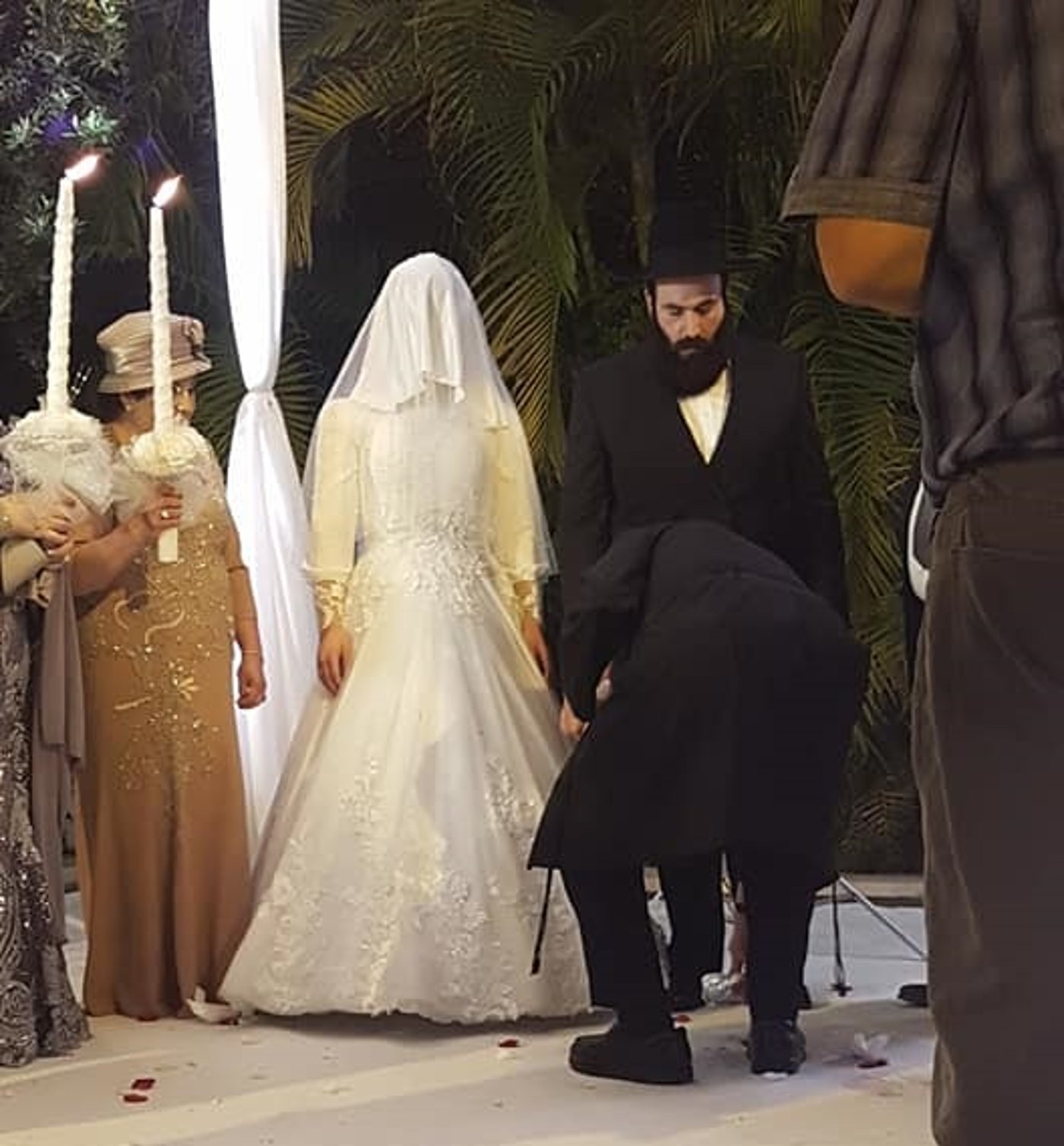 "רב הפייסבוק": הרב איתן בגדדי התחתן