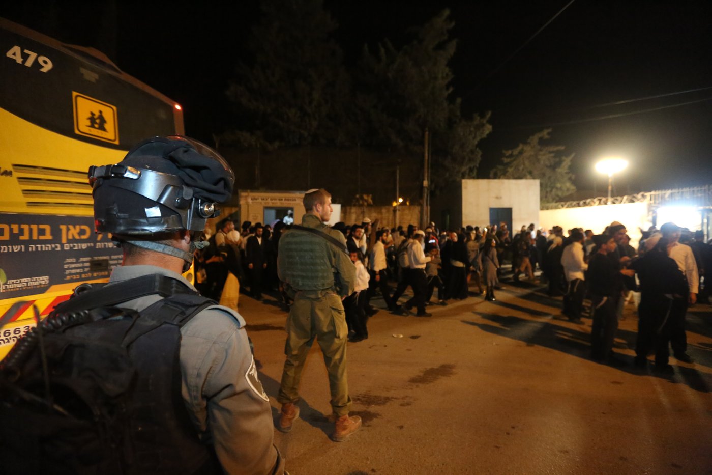 אלפים בכניסה גדולה לקבר יוסף בשכם •צפו