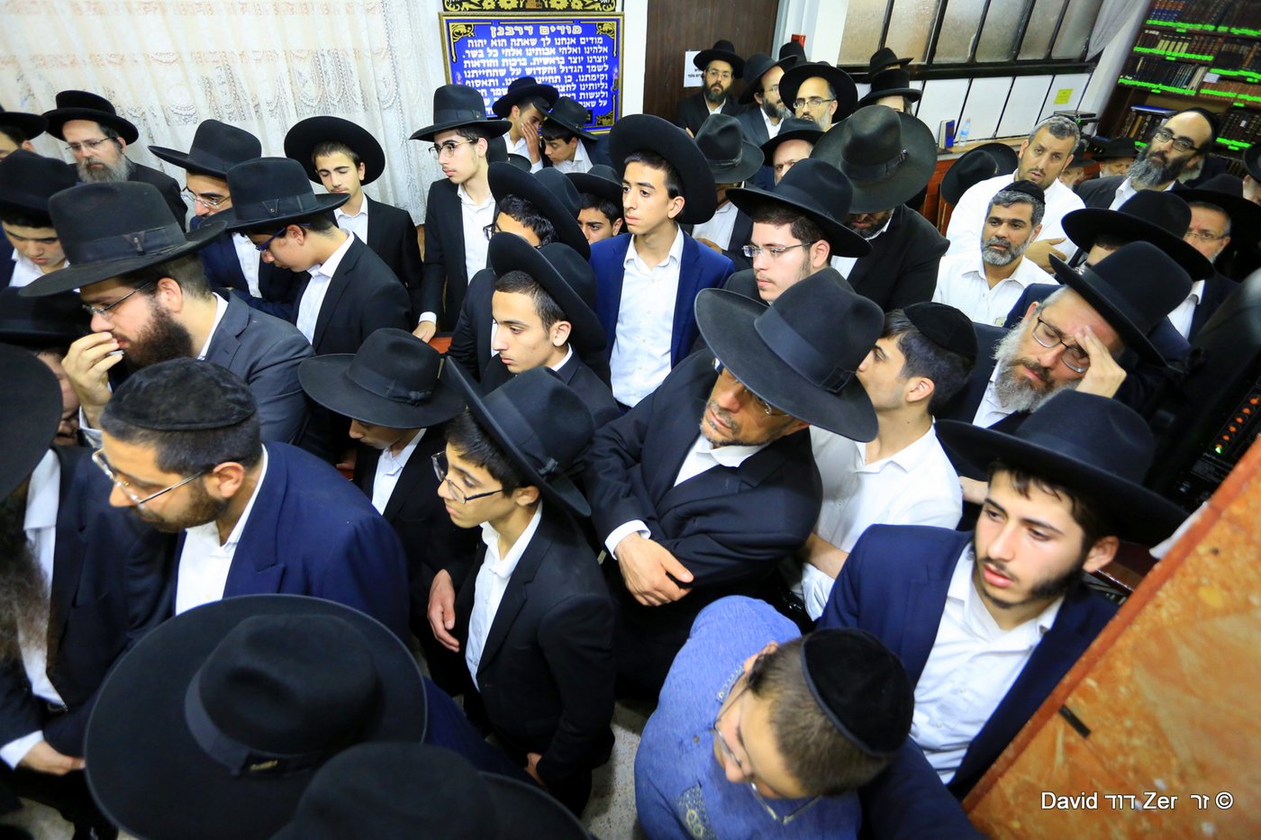 אלפים אחרי מיטת הגאון רבי יעקב כוחי זצ"ל