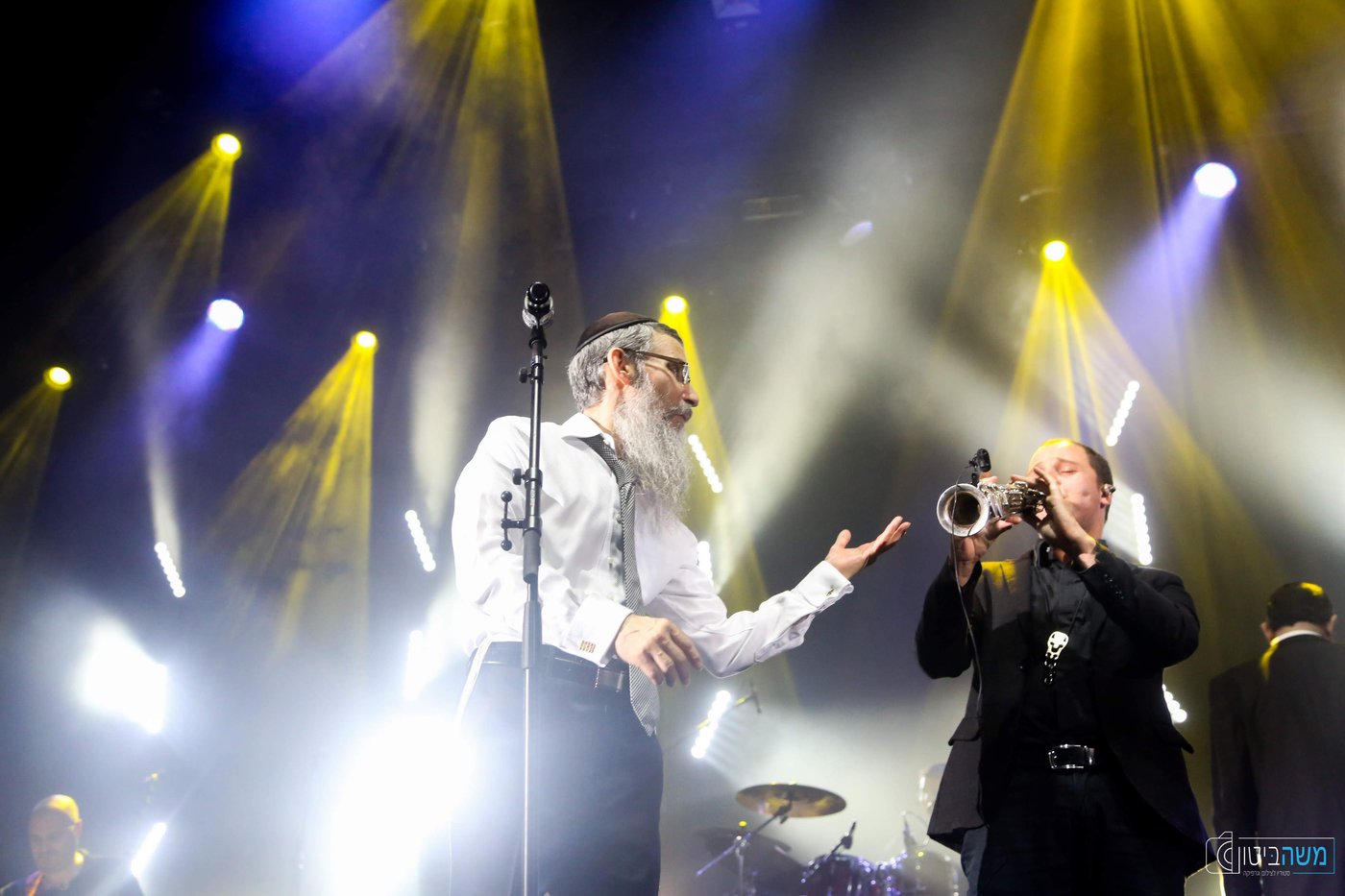 אברהם פריד ריגש את היכל התרבות  • גלריה