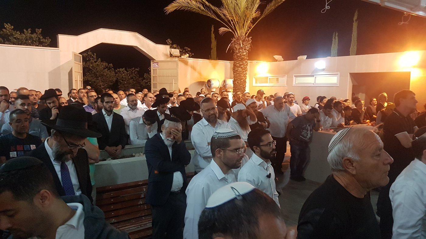 המונים ליוו למנוחות את בת ראש הישיבה
