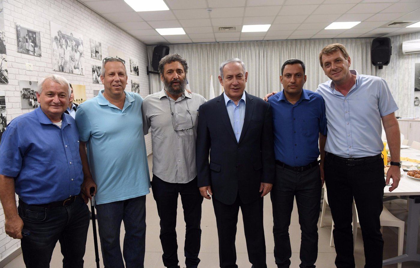 נתניהו: צה"ל הונחה למגר את העפיפונים