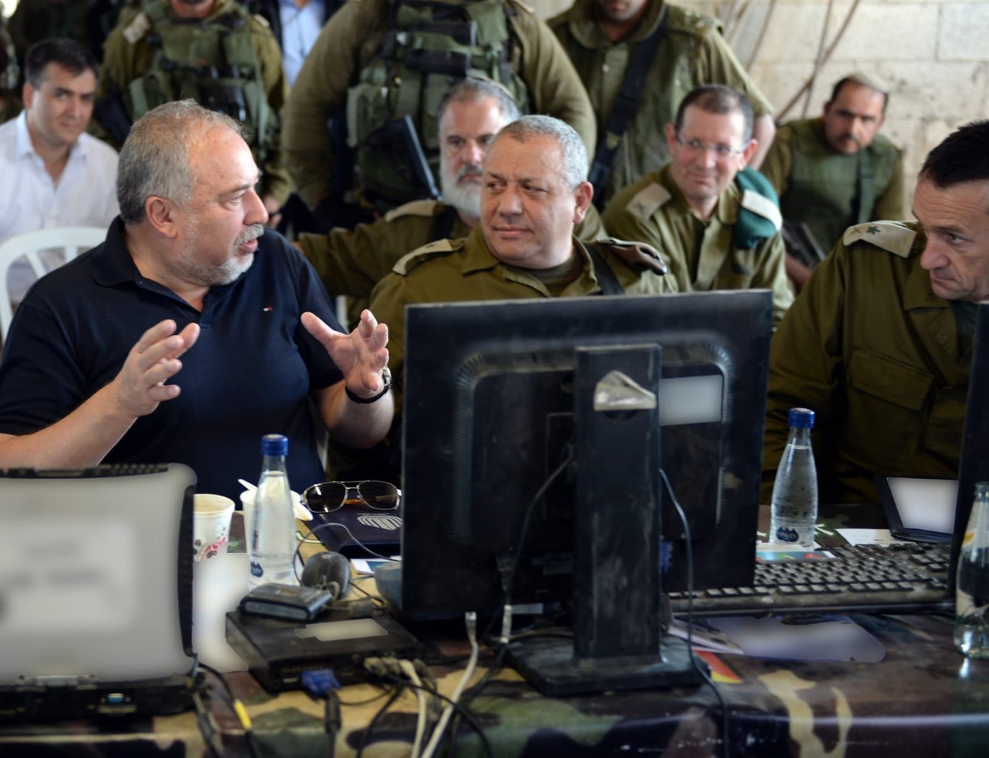 שר הביטחון אביגדור ליברמן: אם ניאלץ, נכריע כל אויב