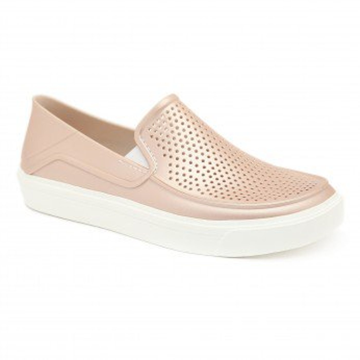 ברשת Weshoes נערכים לספק נעליים וכפכפים המתאימים לתשעה באב