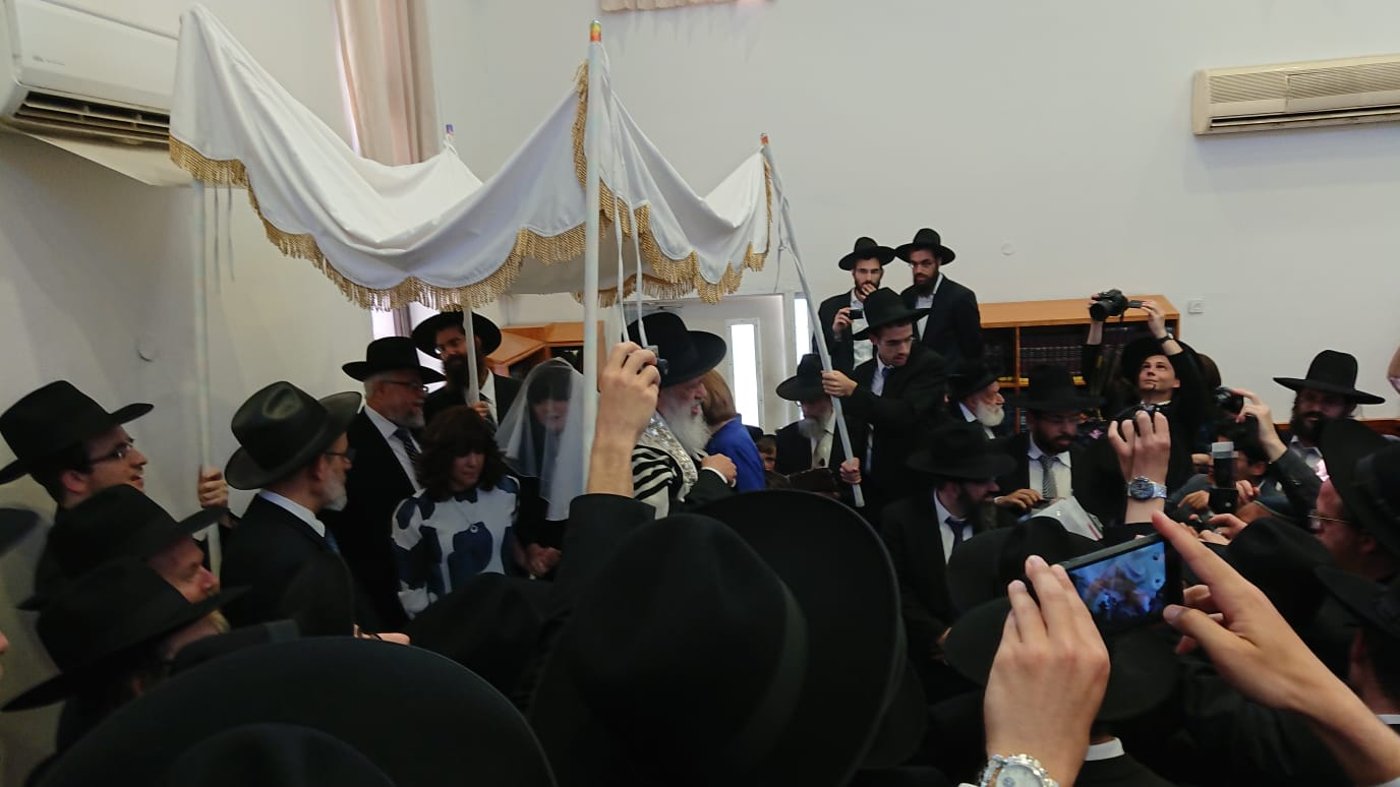 ראש הישיבה התחתן בבית המדרש • צפו