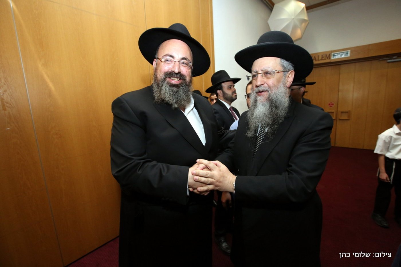 יוסי אליטוב חיתן וכולם התייצבו לברך • צפו