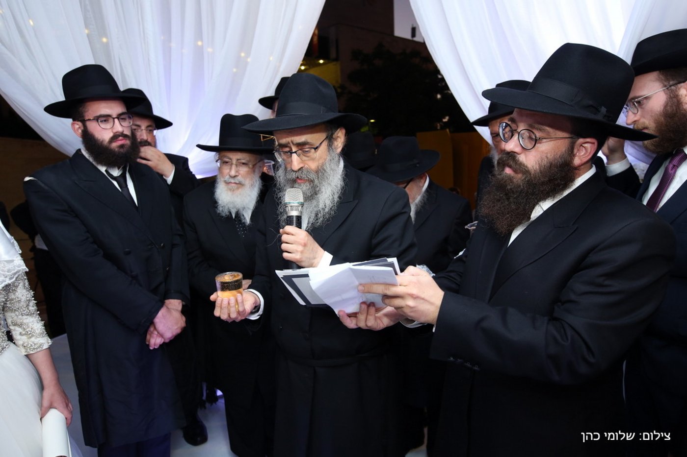 יוסי אליטוב חיתן וכולם התייצבו לברך • צפו