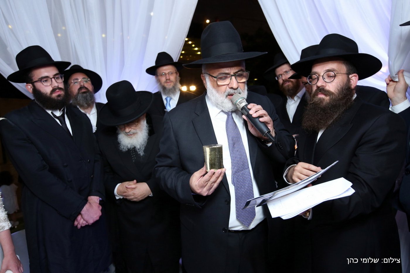 יוסי אליטוב חיתן וכולם התייצבו לברך • צפו